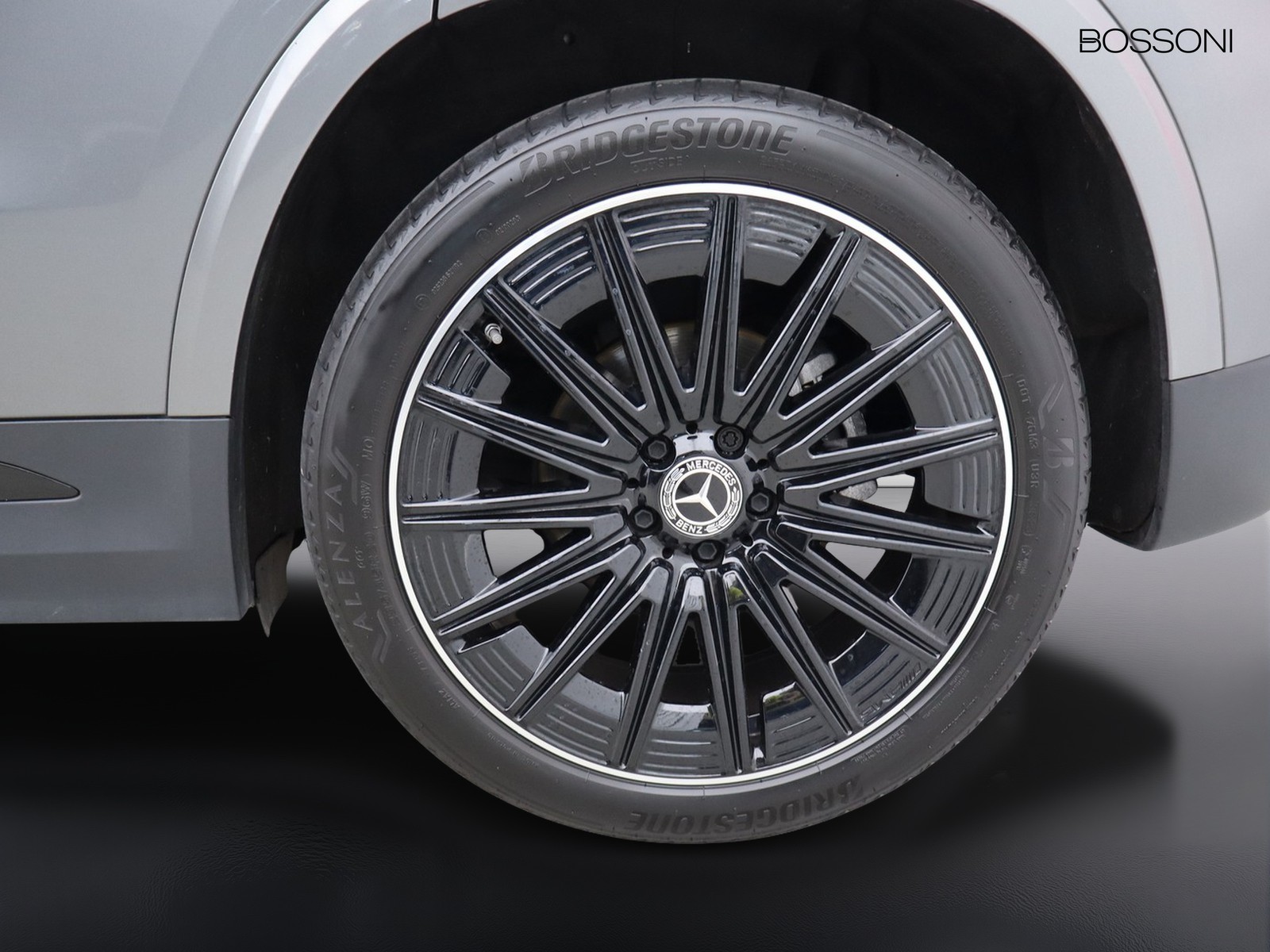 4 - Mercedes GLA 200 d amg line premium 8g-dct