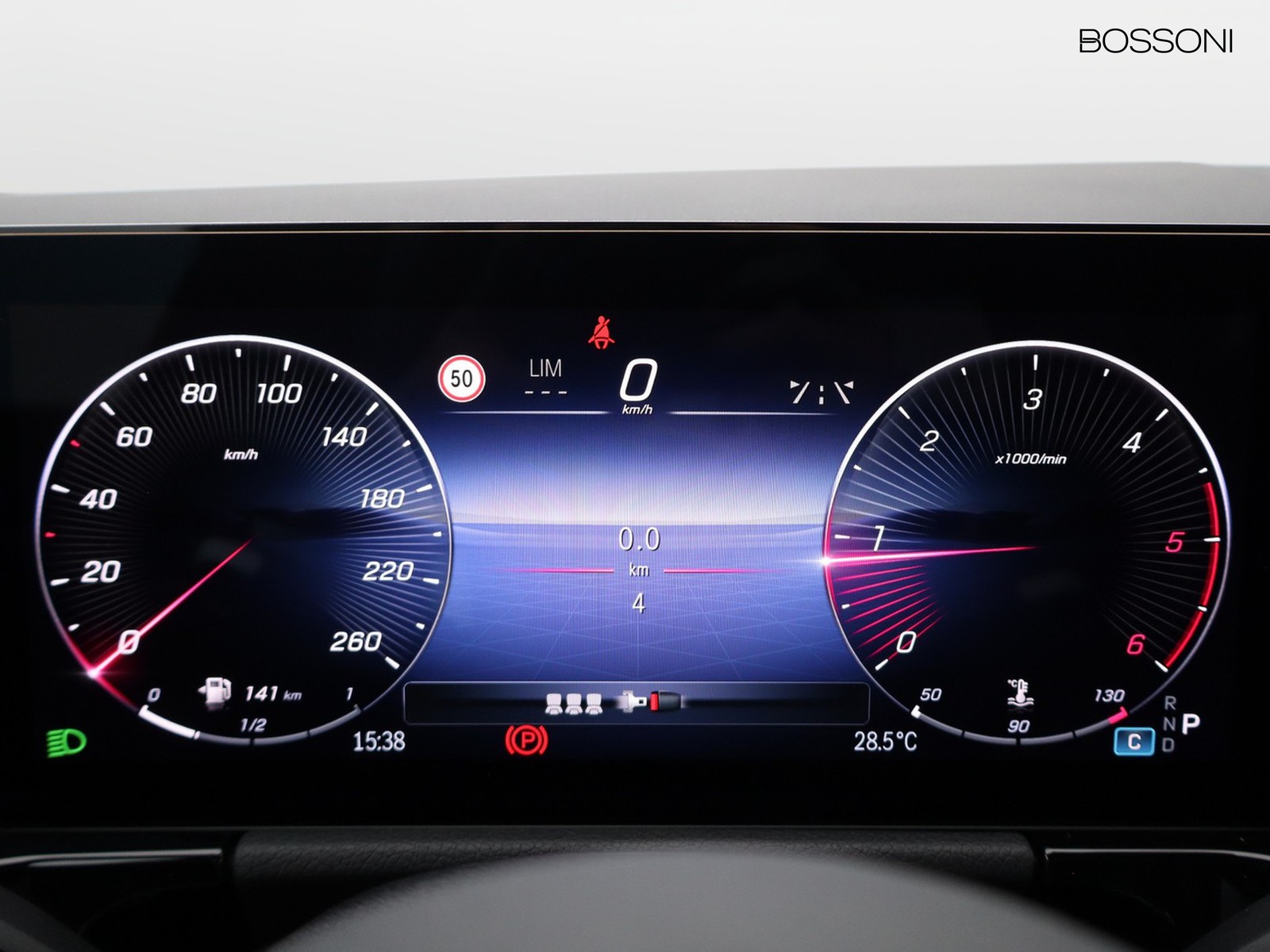 9 - Mercedes GLA 200 d amg line extra 8g-dct