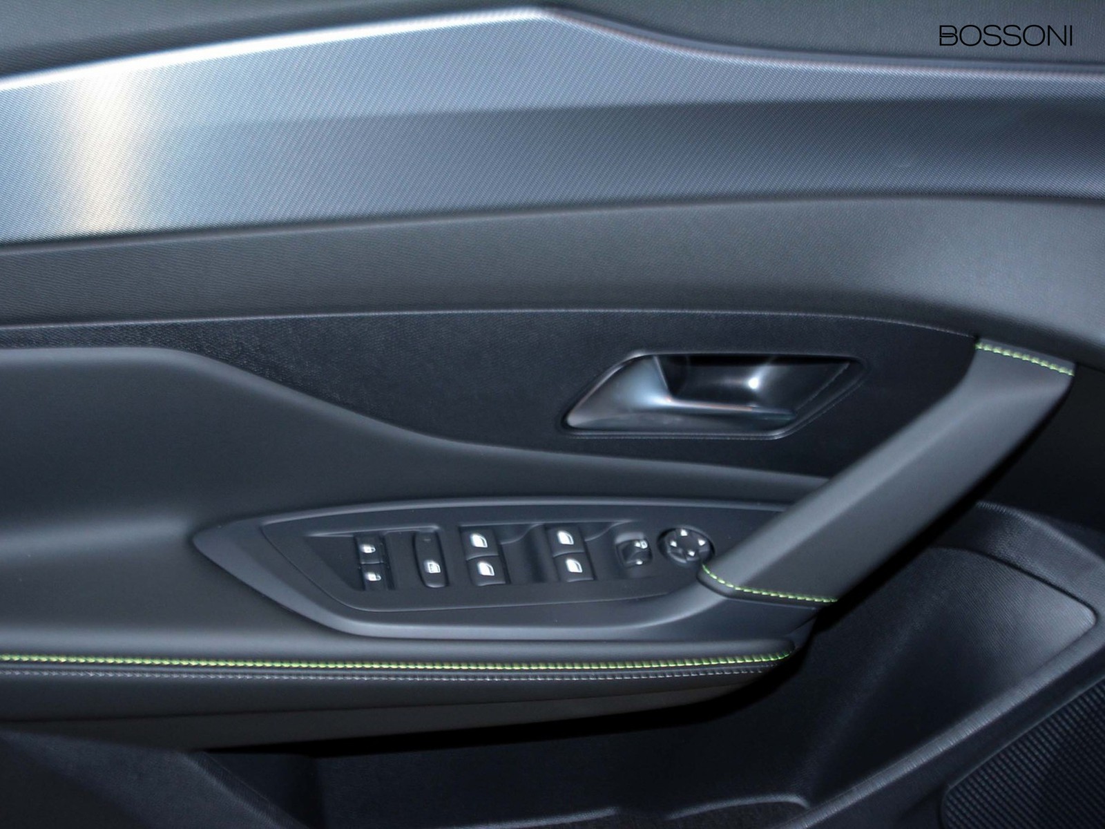 12 - Peugeot 308 1.2 hybrid 145cv gt e-dcs6