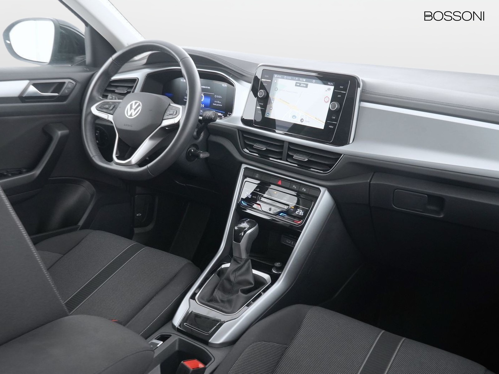 6 - Volkswagen T-Roc 2.0 tdi scr 150cv life dsg
