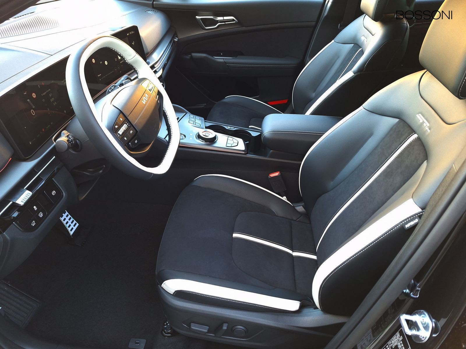 12 - Kia Sportage 1.6 t-gdi hev gt-line awd at6