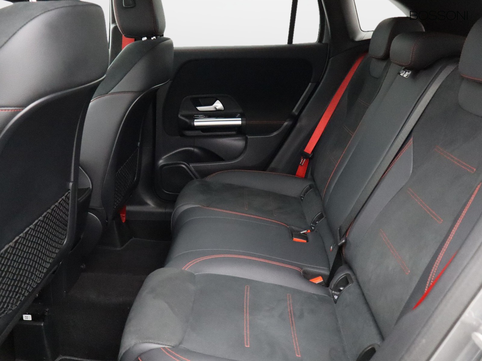 8 - AMG GLA amg 35 amg line advanced 4matic 8g-dct