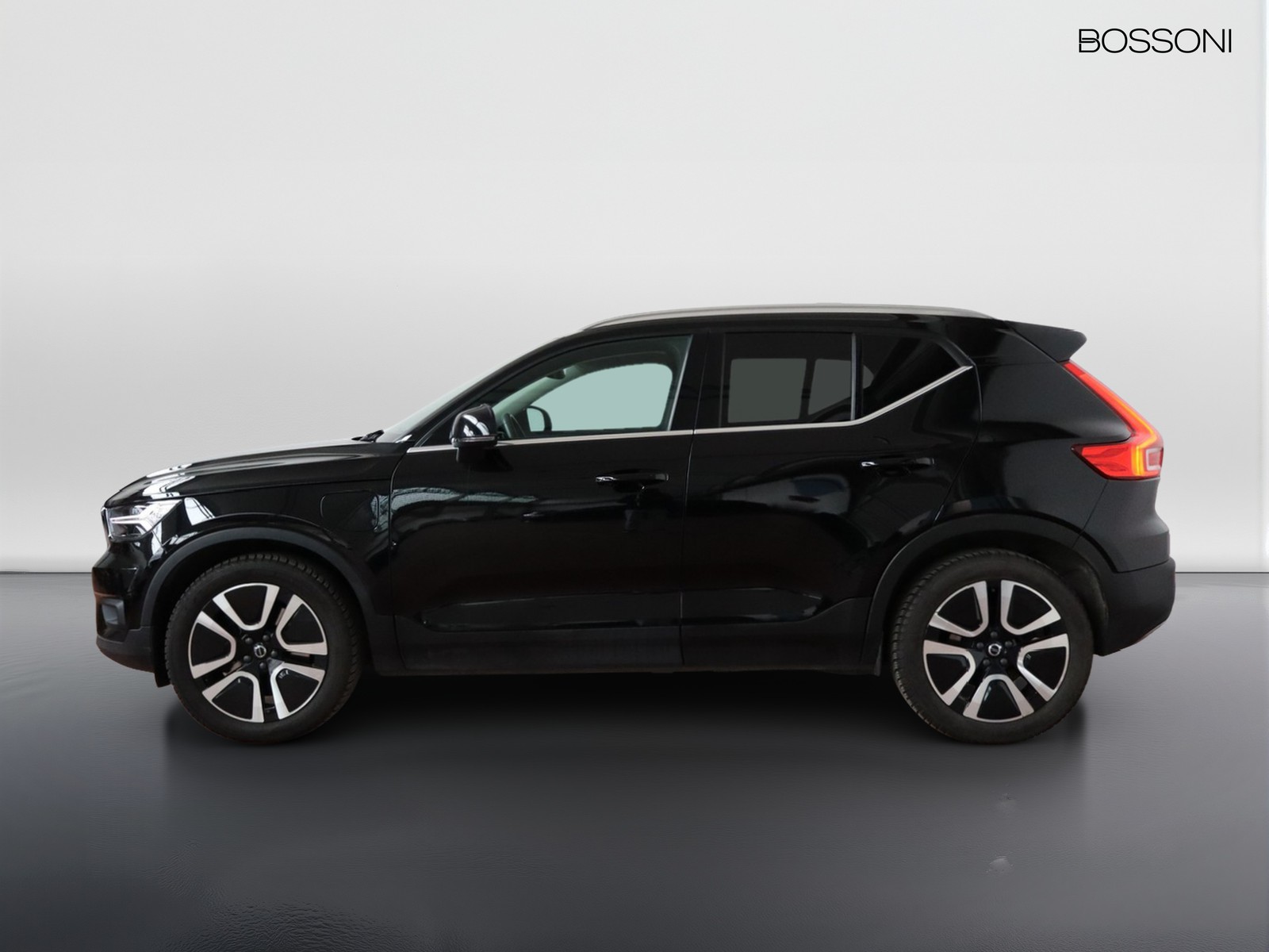 3 - Volvo XC40 1.5 t4 recharge plug-in-hybrid inscription geartronic my21