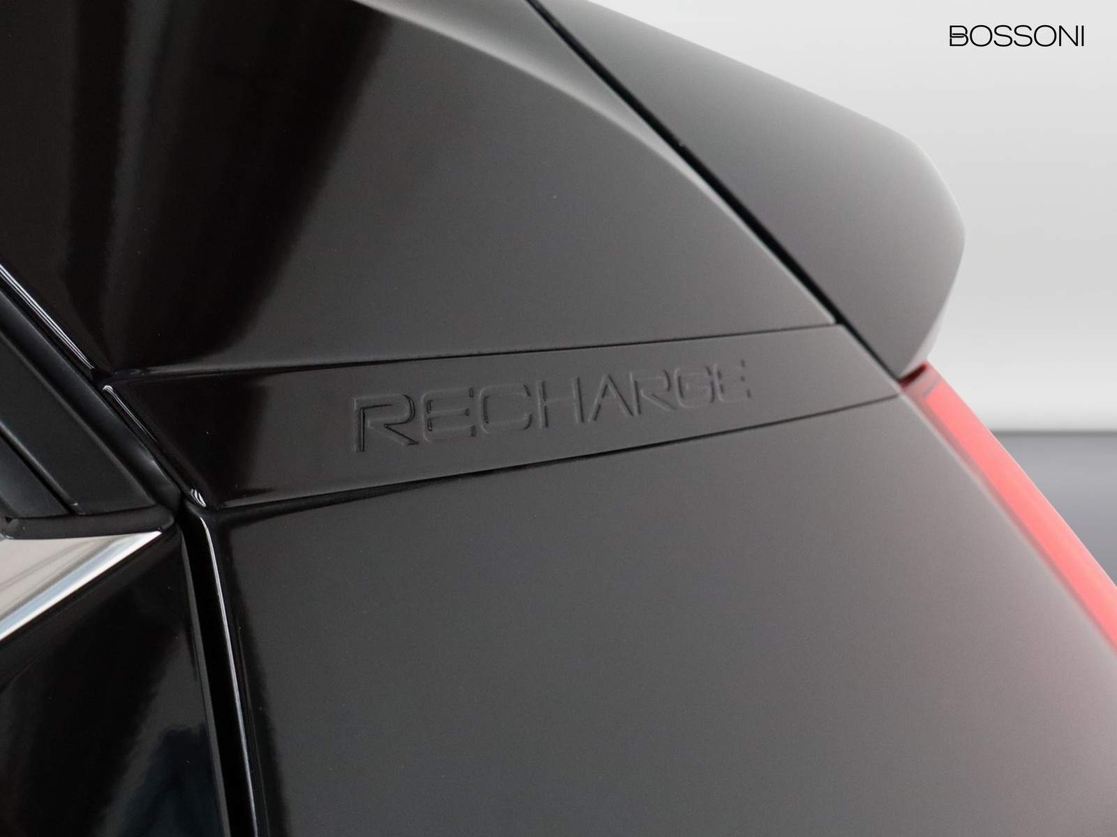 18 - Volvo XC40 1.5 t4 recharge plug-in-hybrid inscription geartronic my21