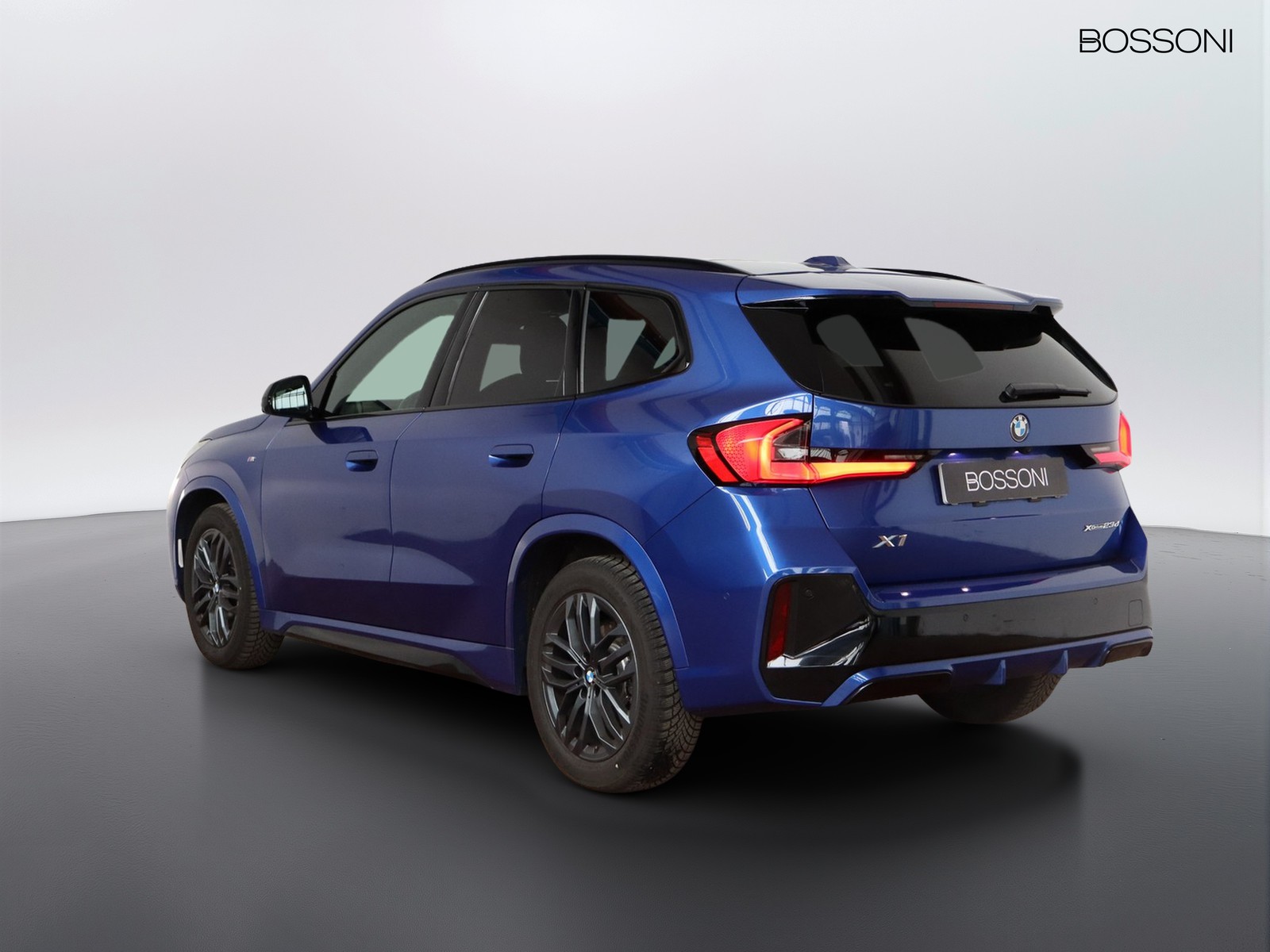 5 - BMW X1 23d mild hybrid 48v xdrive msport edition signature dct