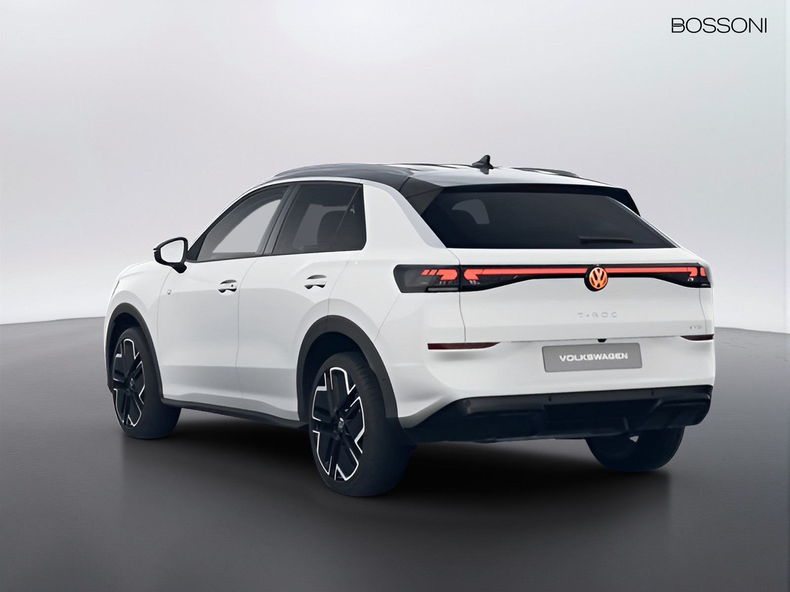 5 - Volkswagen T-Roc 1.5 etsi act 150cv r-line dsg