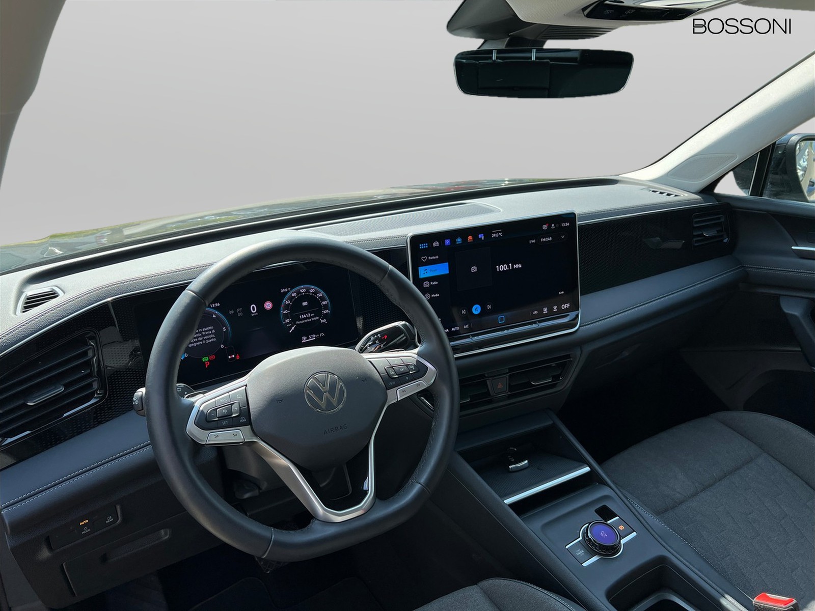 6 - Volkswagen Tiguan 2.0 tdi scr 150cv life dsg