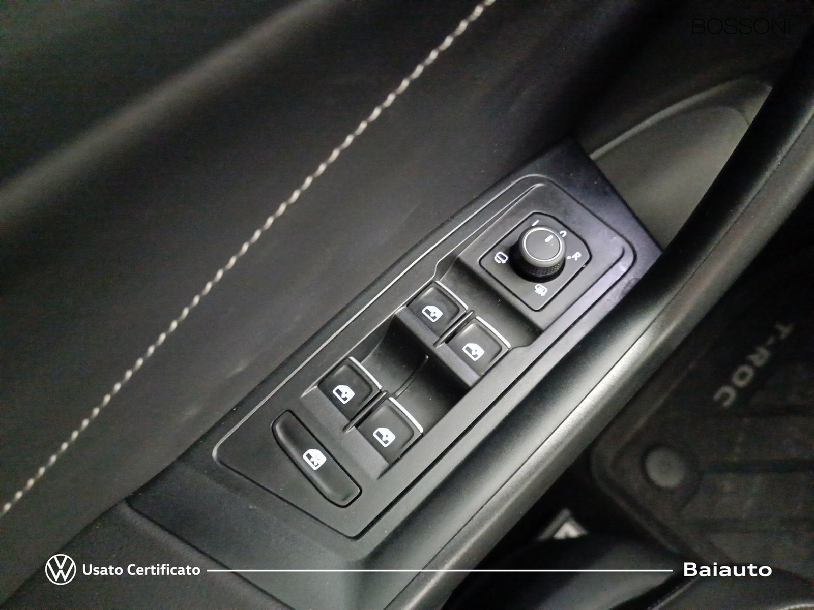 18 - Volkswagen T-Roc 1.5 tsi act r line dsg