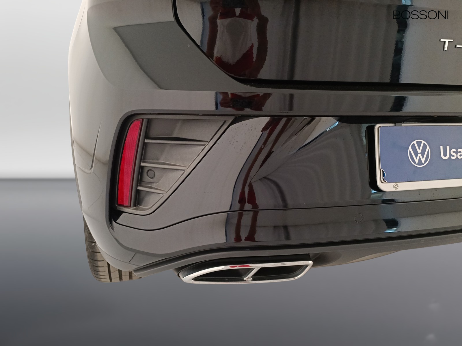 29 - Volkswagen T-Roc 1.5 tsi act r line dsg