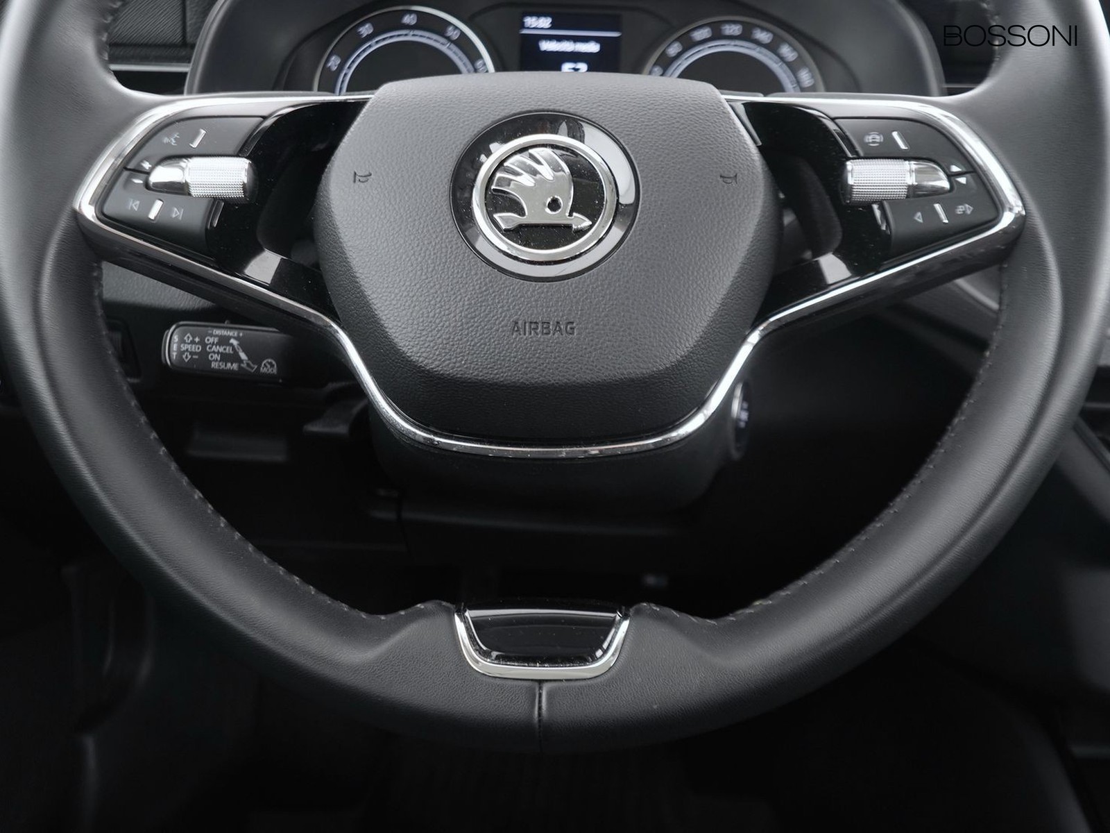 15 - Skoda Kamiq 1.0 tsi 95cv ambition