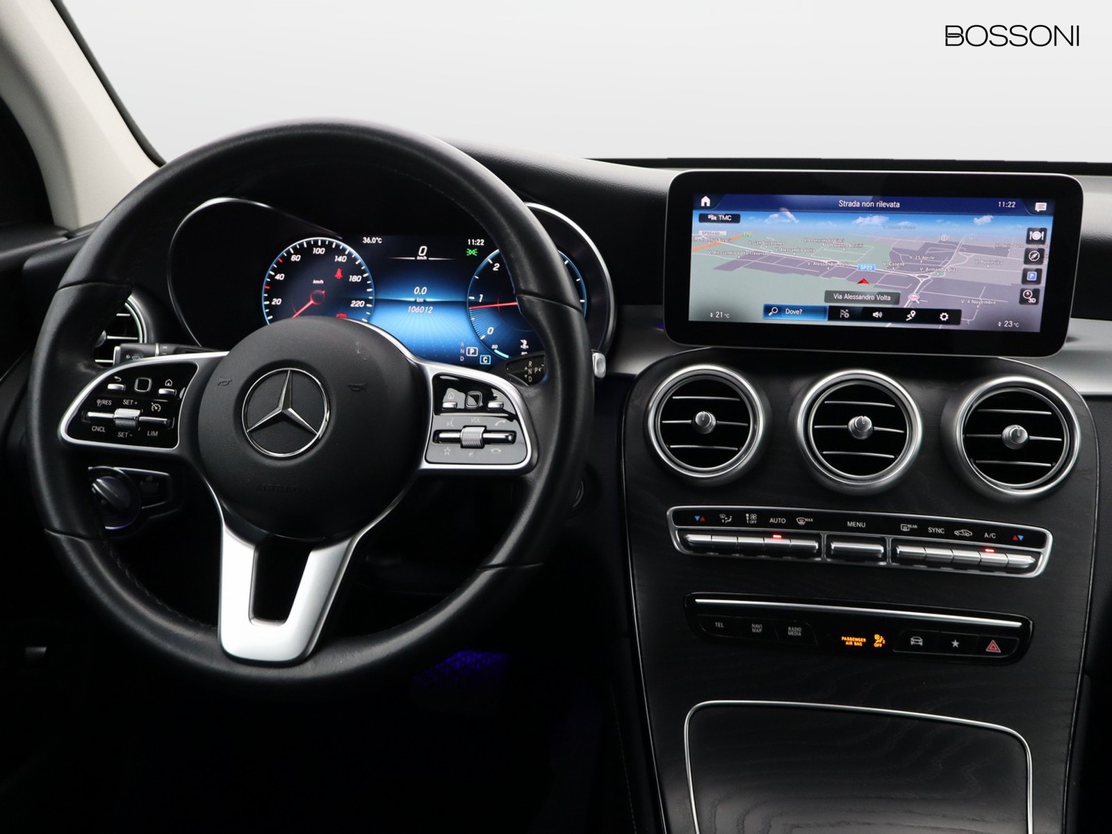 12 - Mercedes GLC suv 220 d sport 4matic 9g-tronic plus