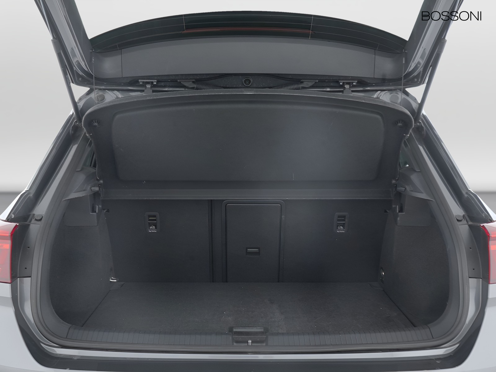 10 - Volkswagen T-Roc 1.5 tsi act r line dsg
