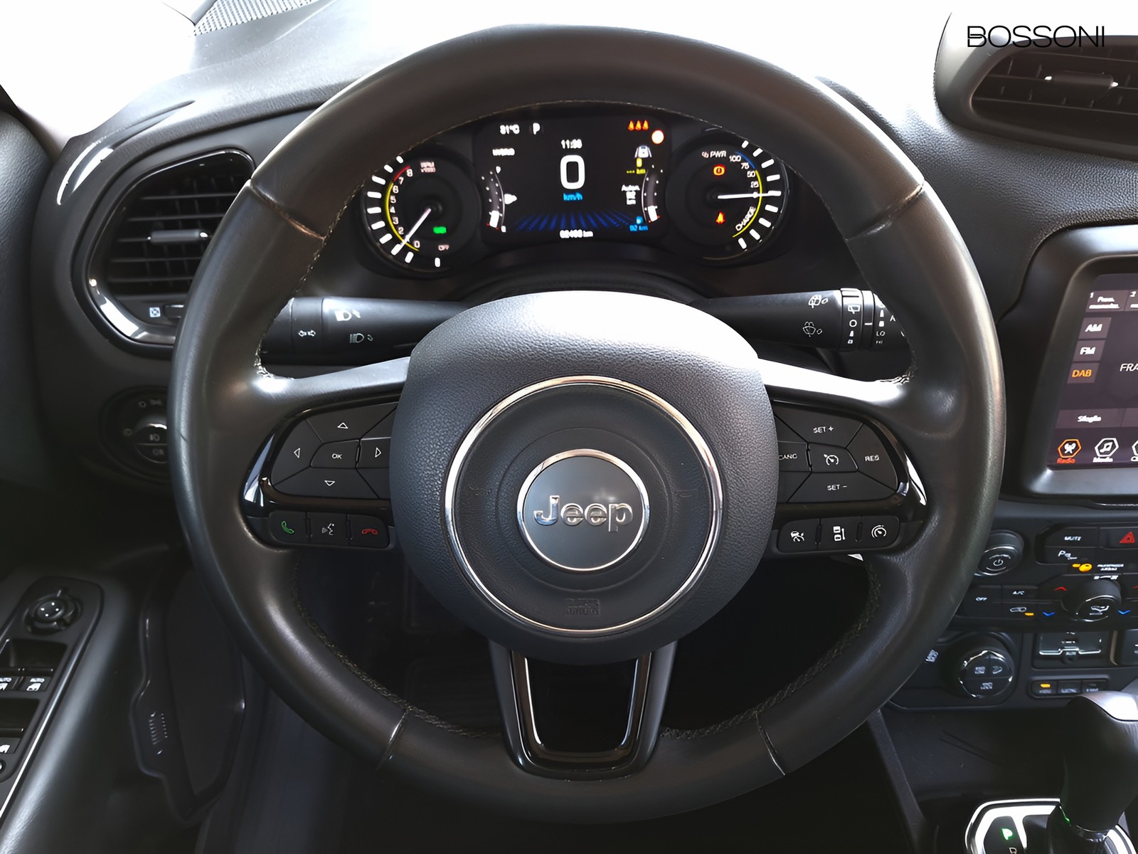 9 - Jeep Renegade 1.3 t4 phev limited 4xe at6