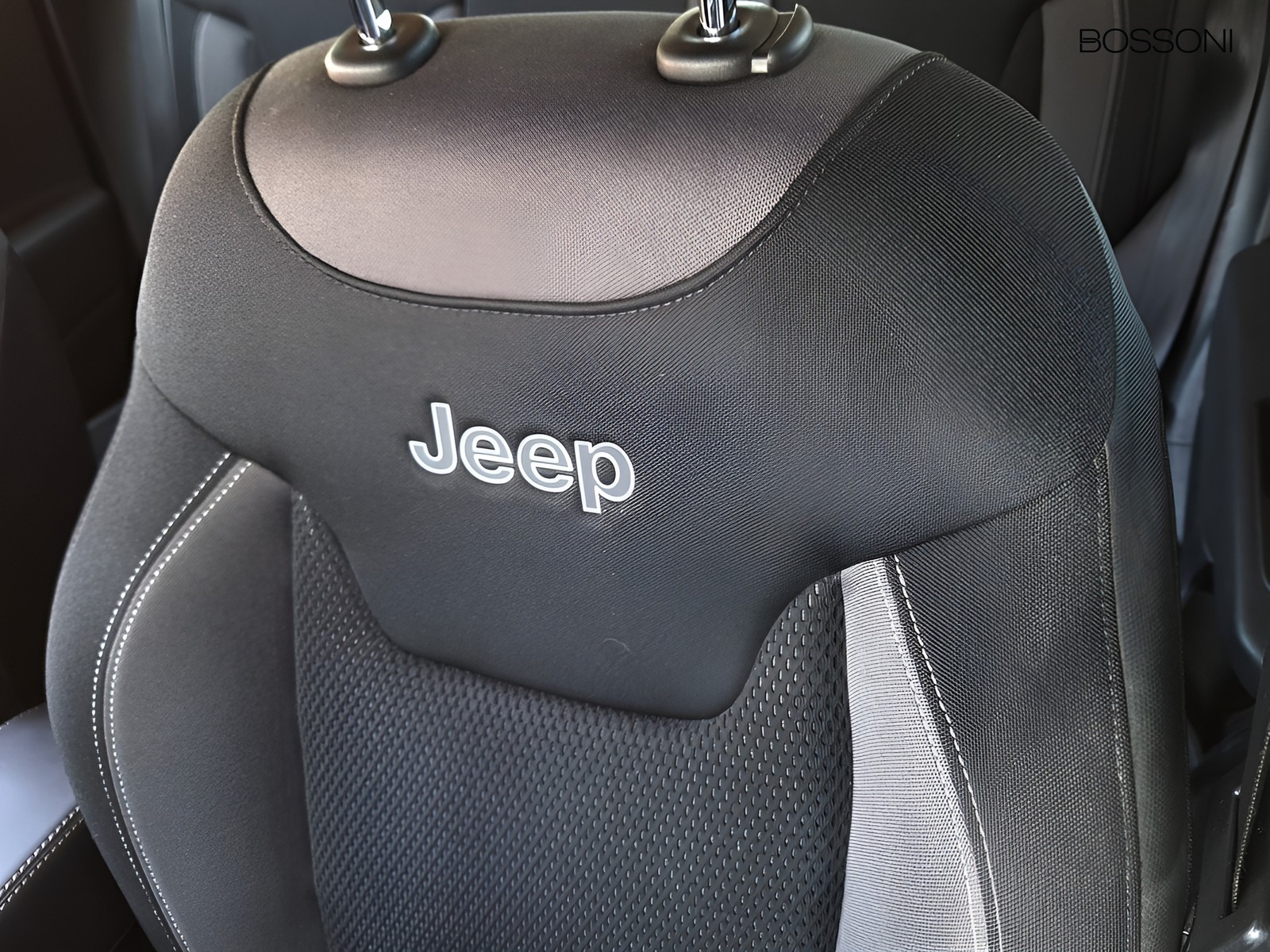 22 - Jeep Renegade 1.3 t4 phev limited 4xe at6