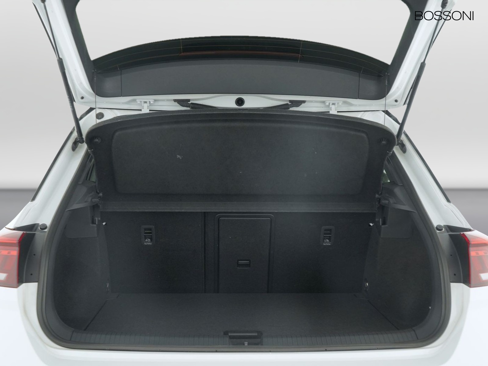 10 - Volkswagen T-Roc 1.0 tsi 110cv style