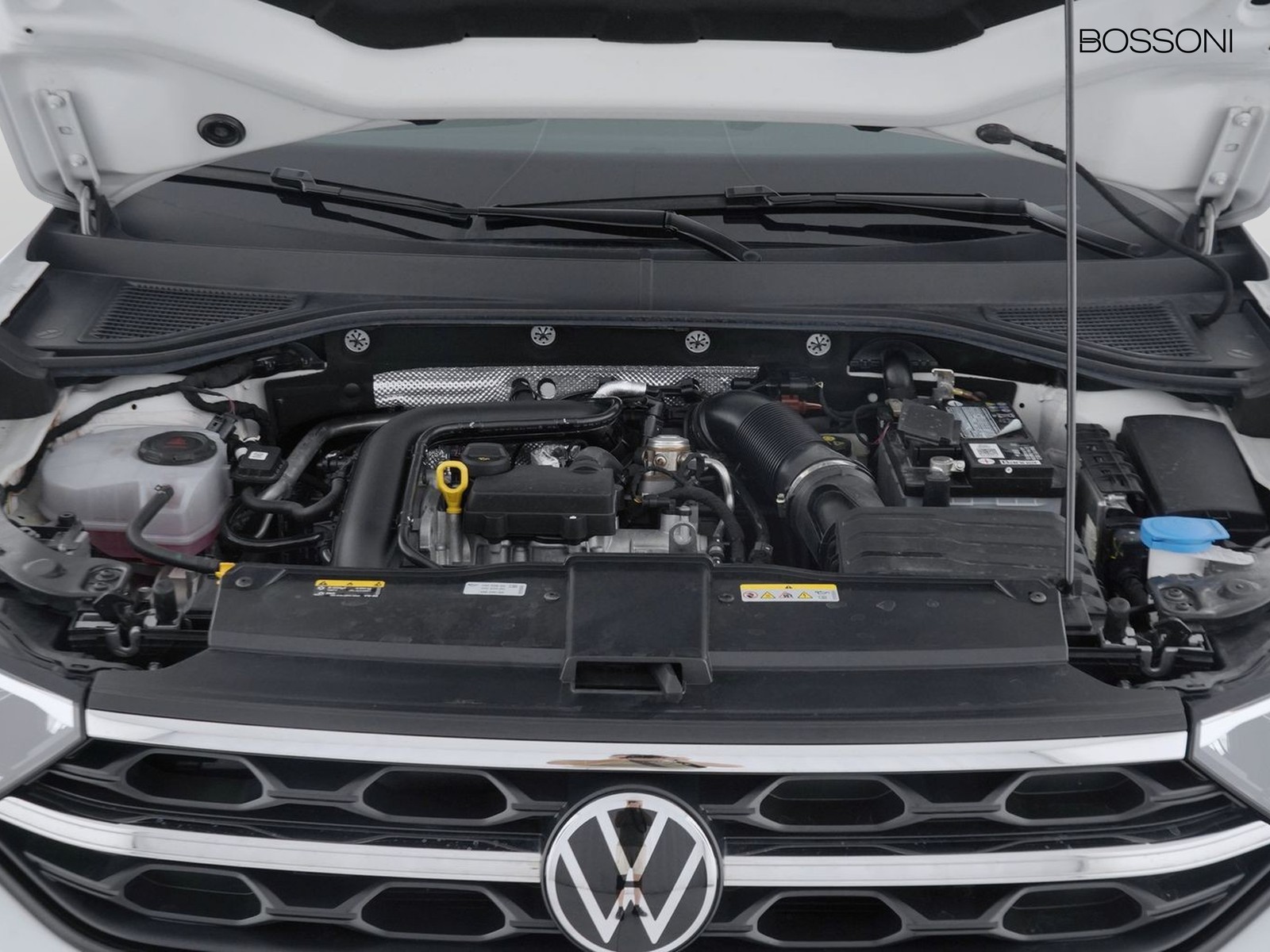 11 - Volkswagen T-Roc 1.0 tsi 110cv style