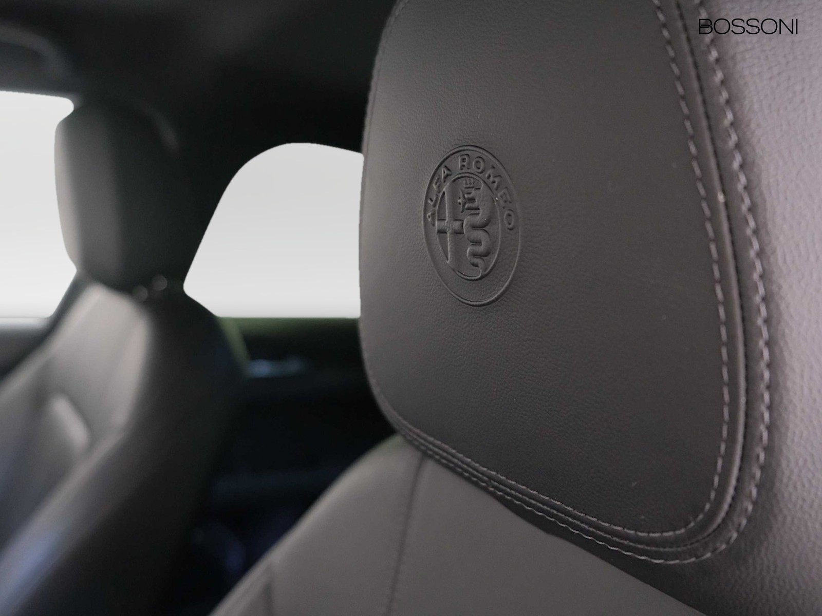 22 - Alfa Romeo Stelvio 2.2 turbo 210cv ti q4 at8