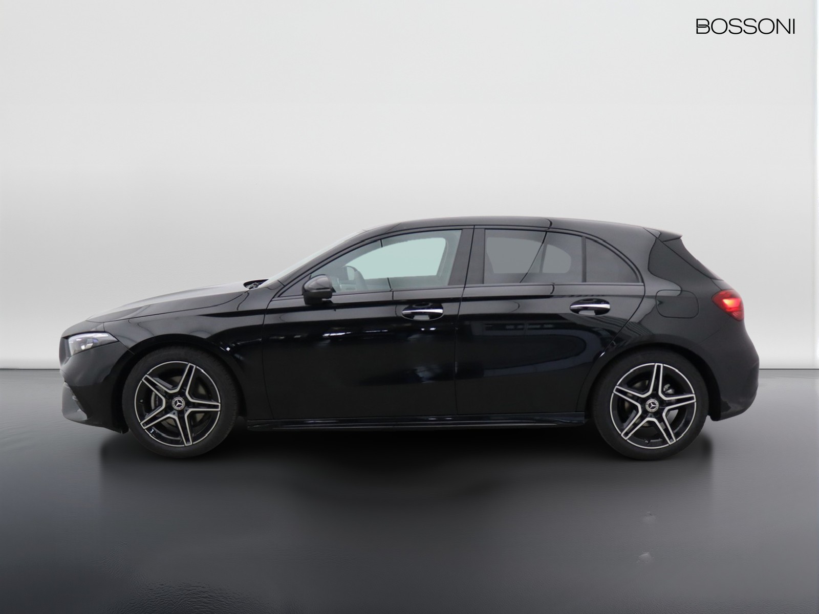 3 - Mercedes Classe A 180 d amg line premium speedshift dct amg 8g