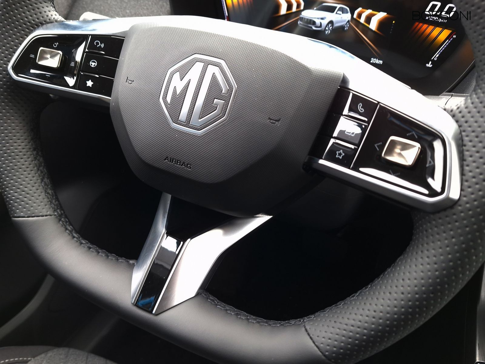 20 - Mg ZS 1.5 hybrid+ comfort auto
