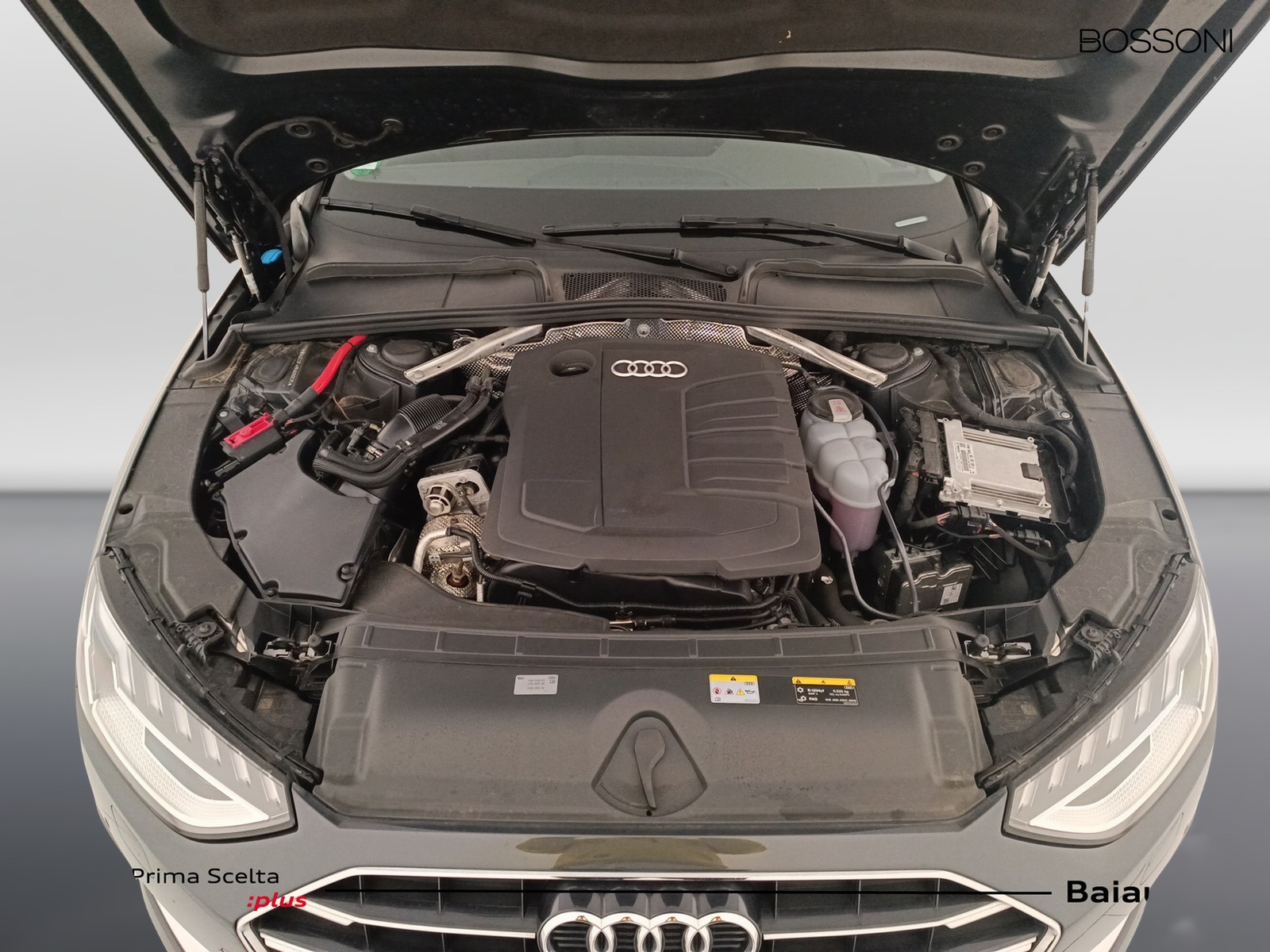 32 - Audi A4 avant 30 2.0 tdi mhev 136cv business advanced s tronic