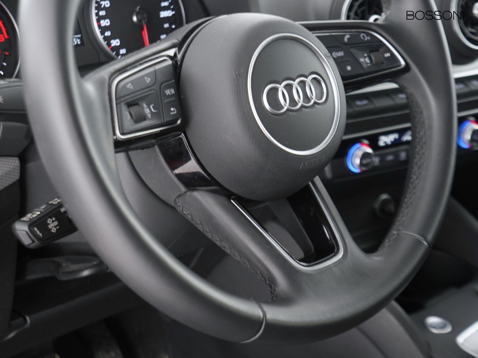 26 - Audi Q2 30 2.0 tdi admired advanced s tronic