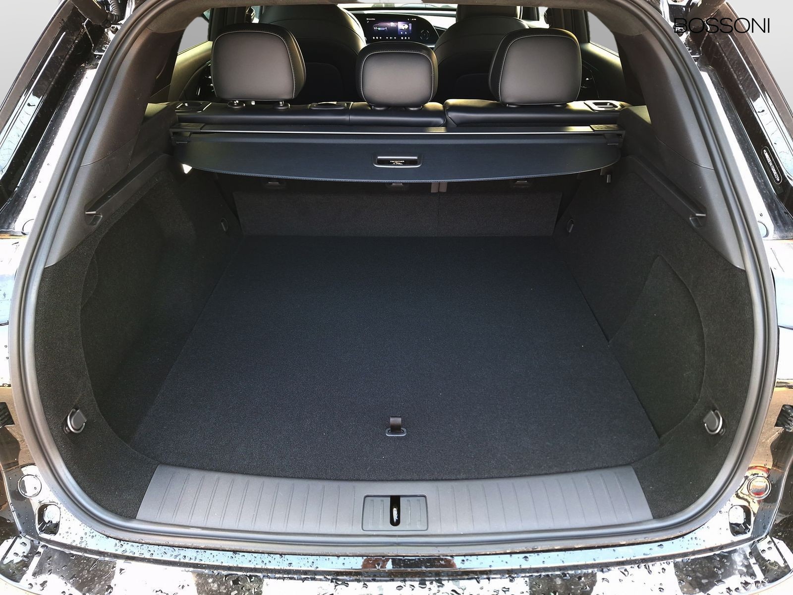 6 - Omoda 9 shs-p 1.5 tgdi plug-in hybrid premium i-awd dht3