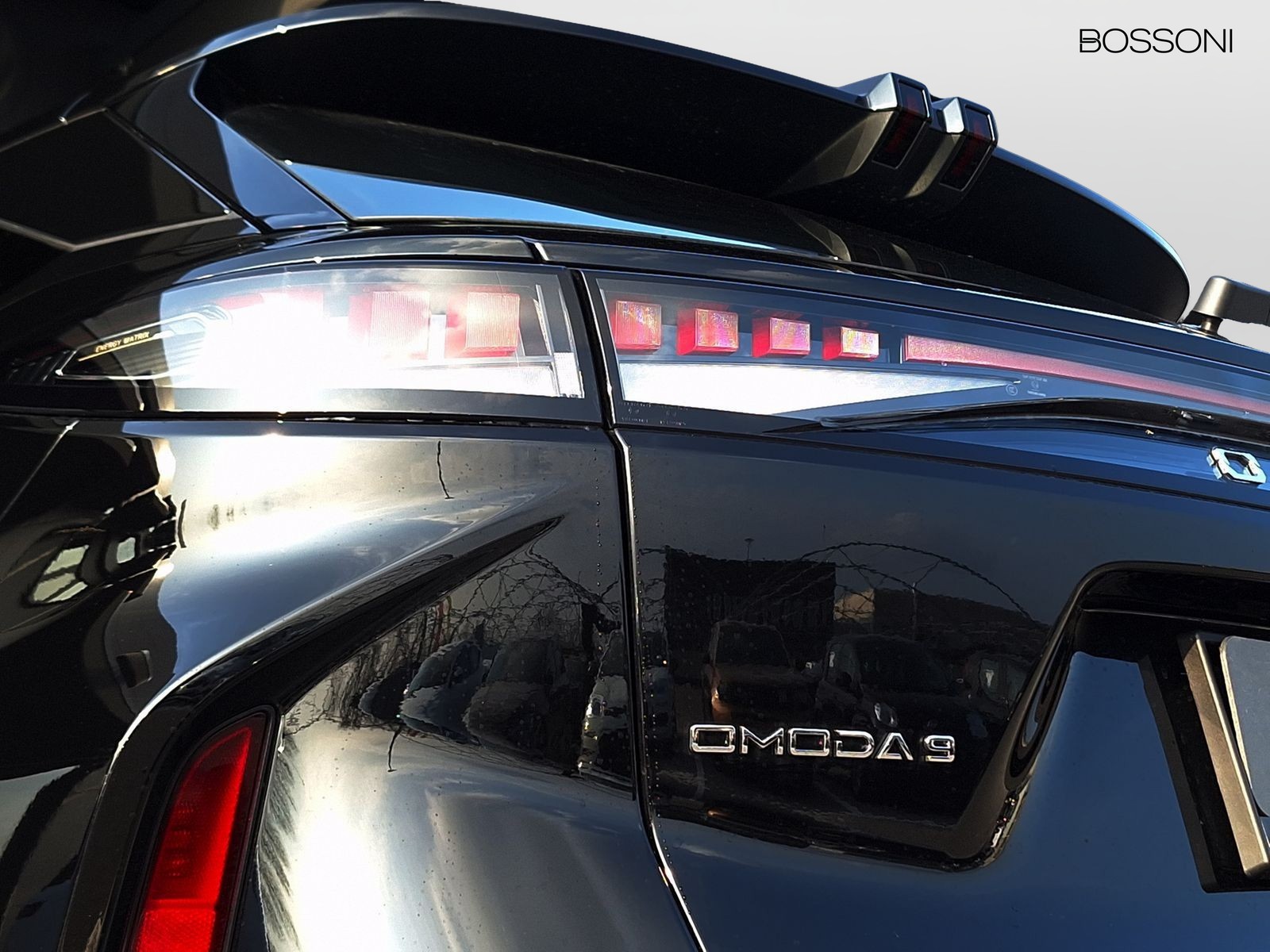 15 - Omoda 9 shs-p 1.5 tgdi plug-in hybrid premium i-awd dht3