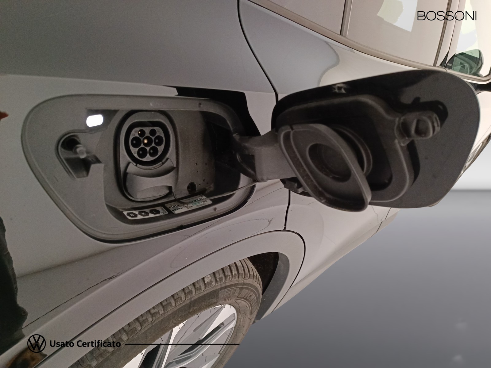 33 - Volkswagen ID.4 77kwh pro 4motion
