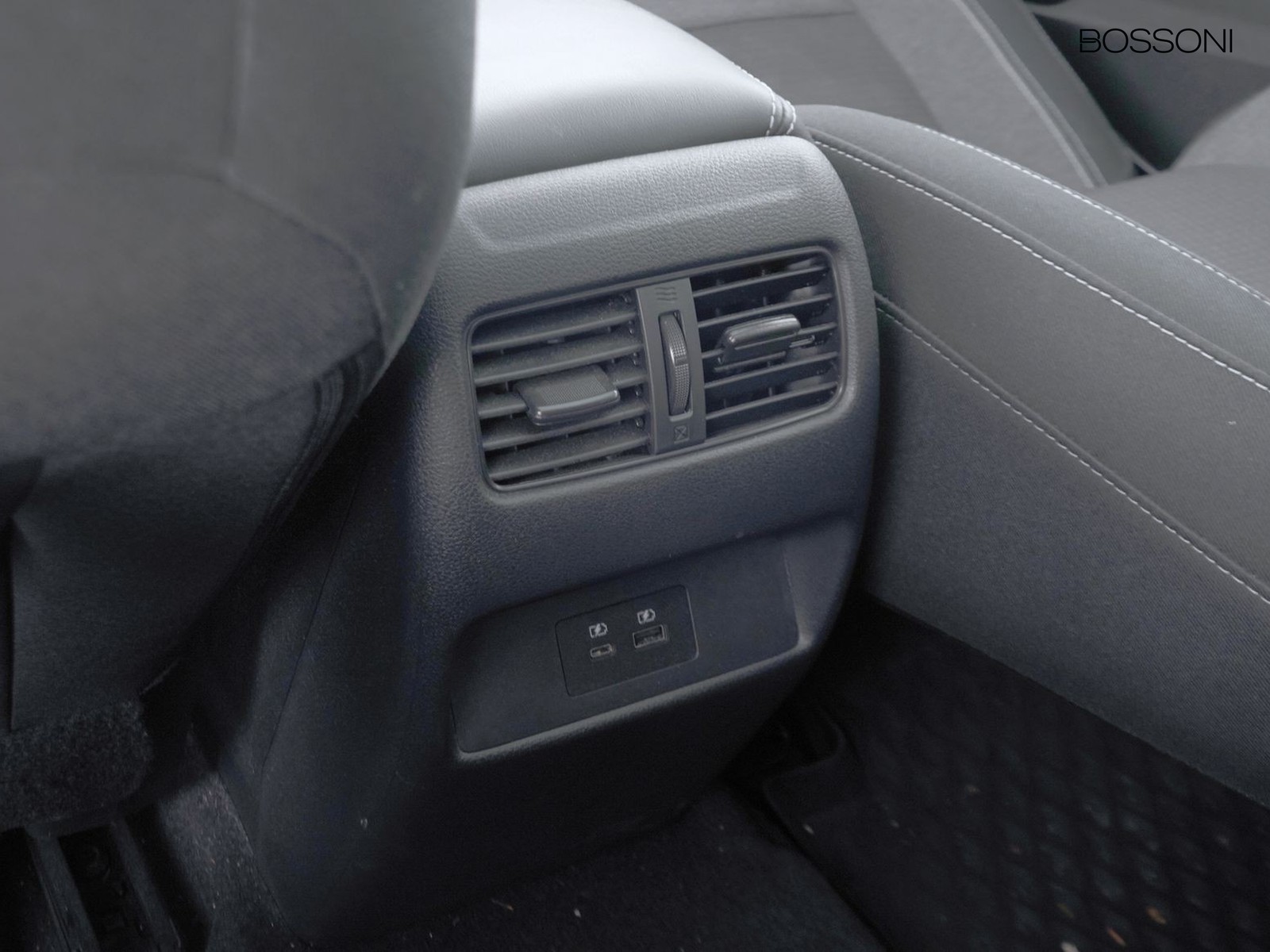 28 - Nissan Qashqai 1.5 e-power n-connecta 2wd e-shifter