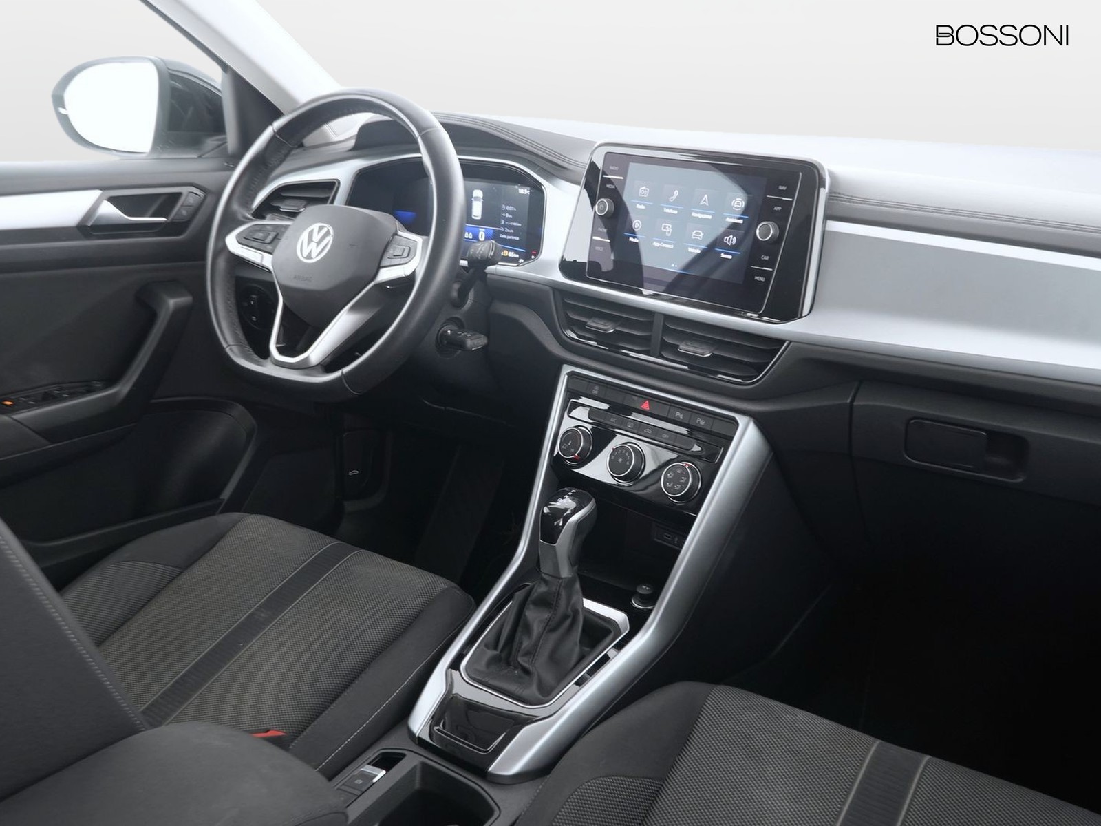 6 - Volkswagen T-Roc 2.0 tdi scr 150cv life dsg