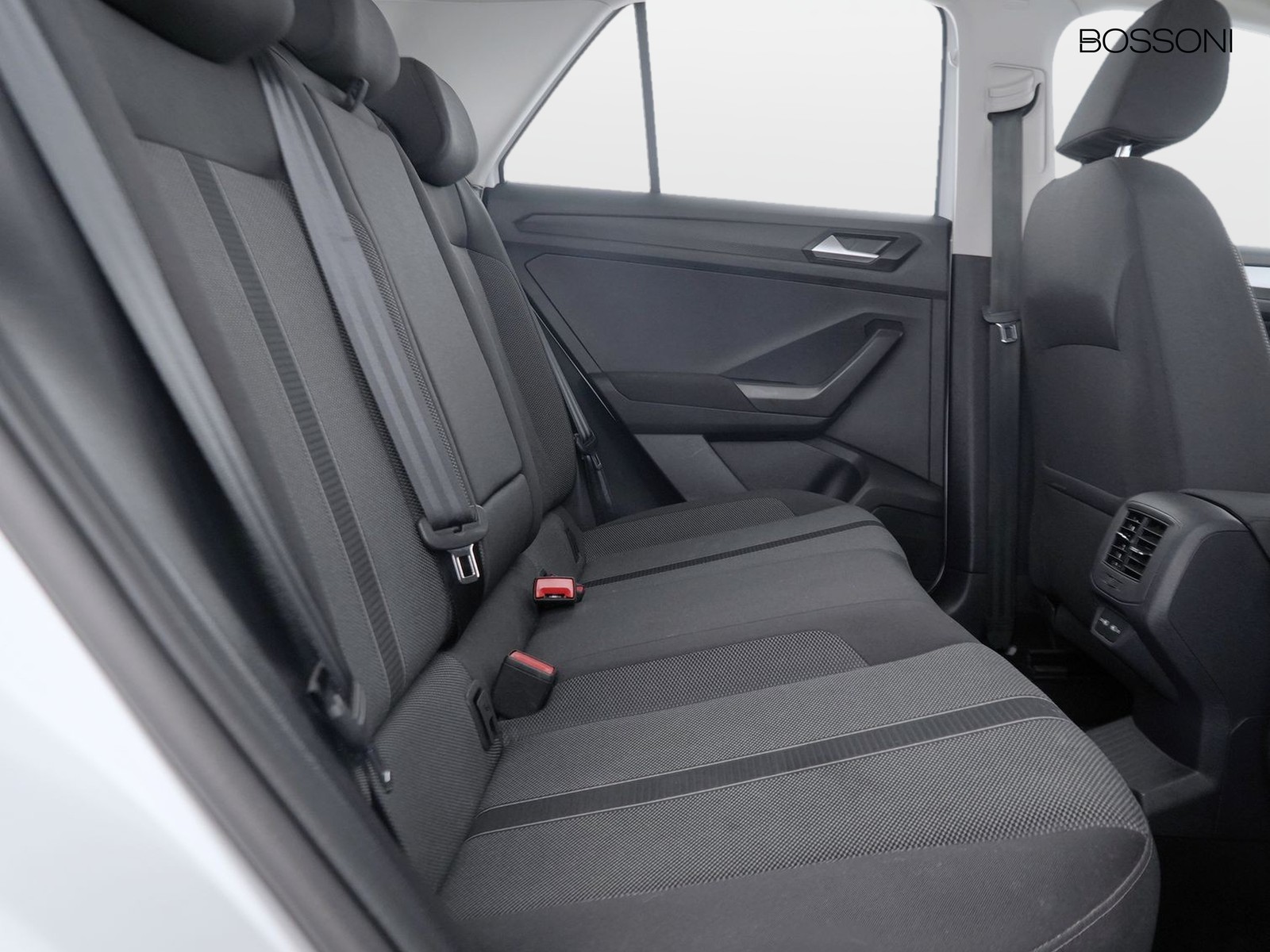 9 - Volkswagen T-Roc 2.0 tdi scr 150cv life dsg