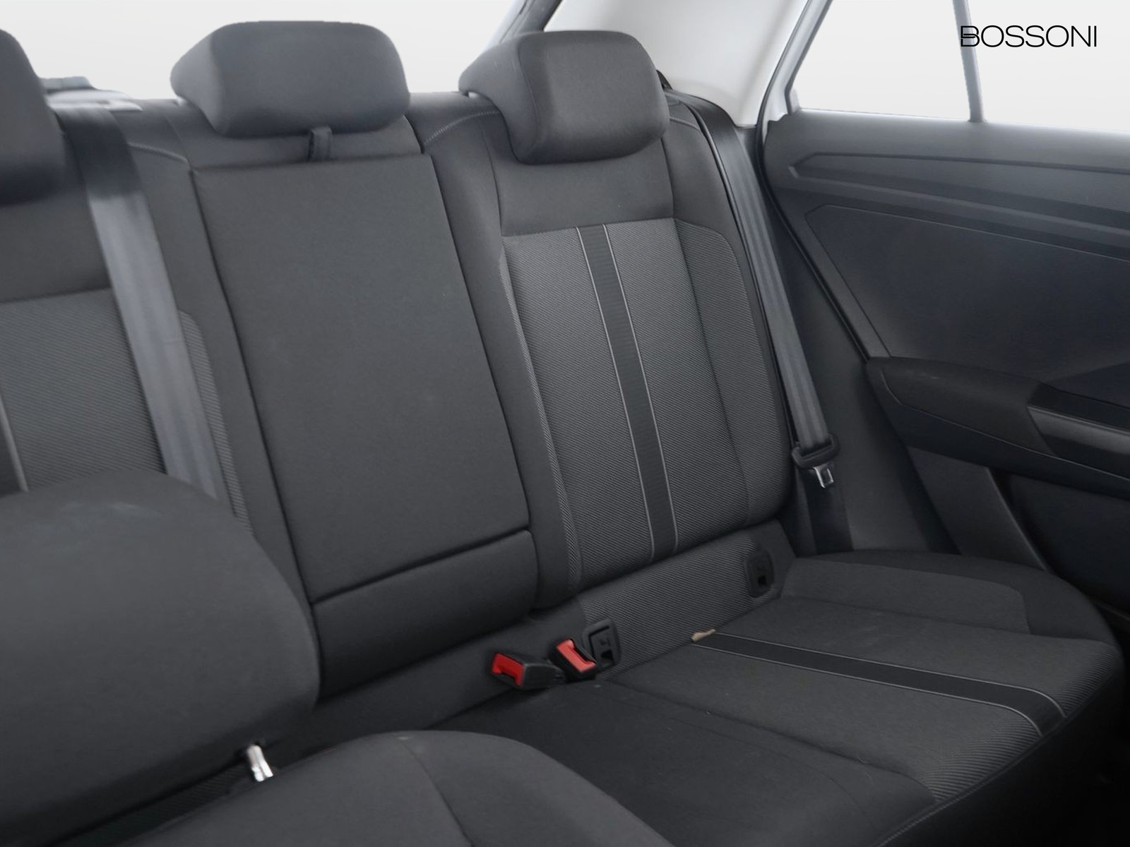 21 - Volkswagen T-Roc 2.0 tdi scr 150cv life dsg