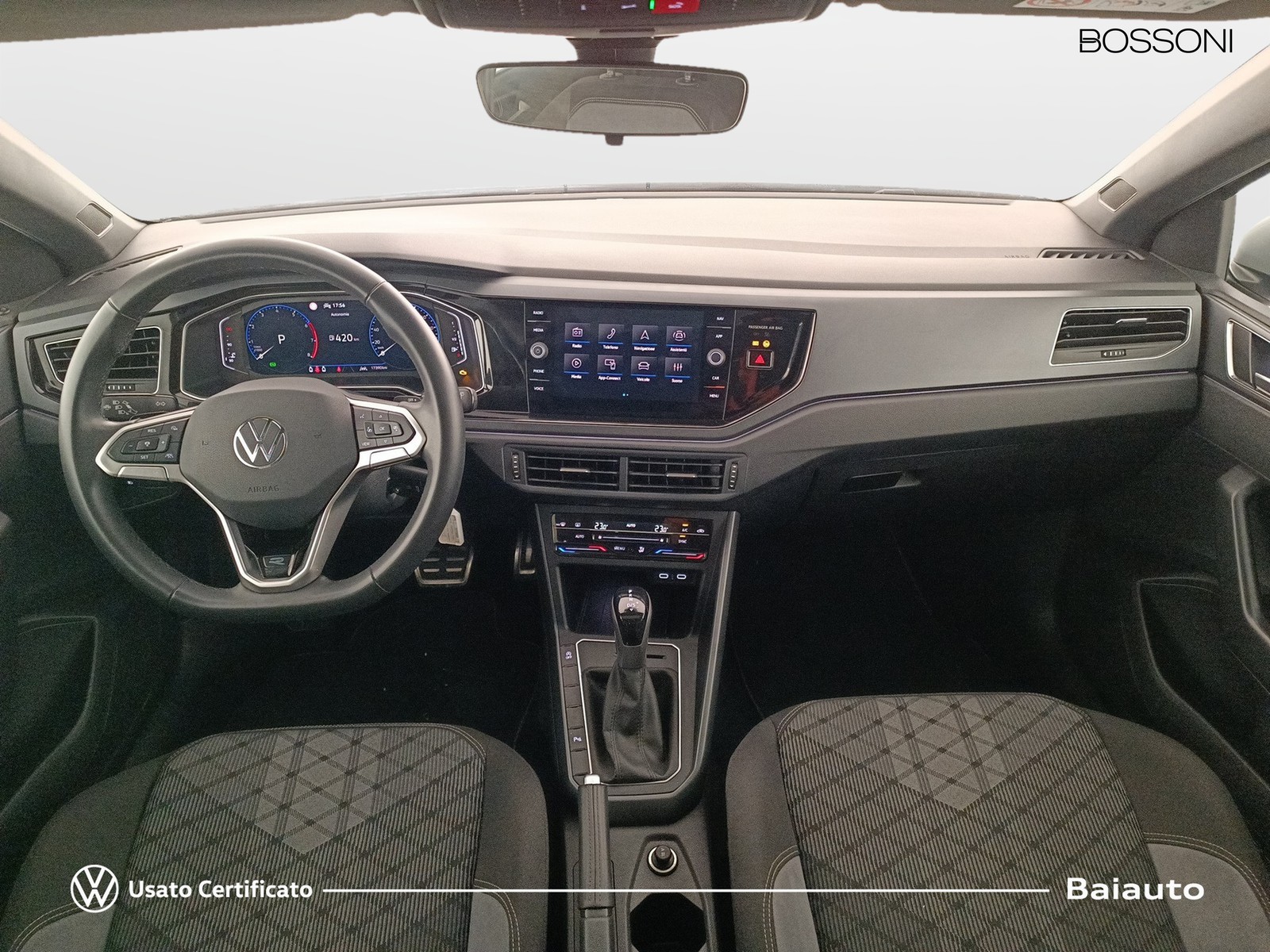 6 - Volkswagen Taigo 1.0 tsi 115cv r-line dsg