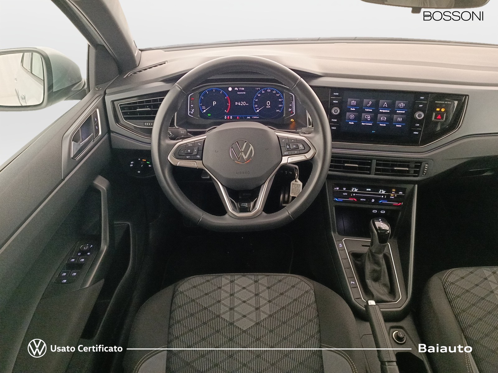 8 - Volkswagen Taigo 1.0 tsi 115cv r-line dsg