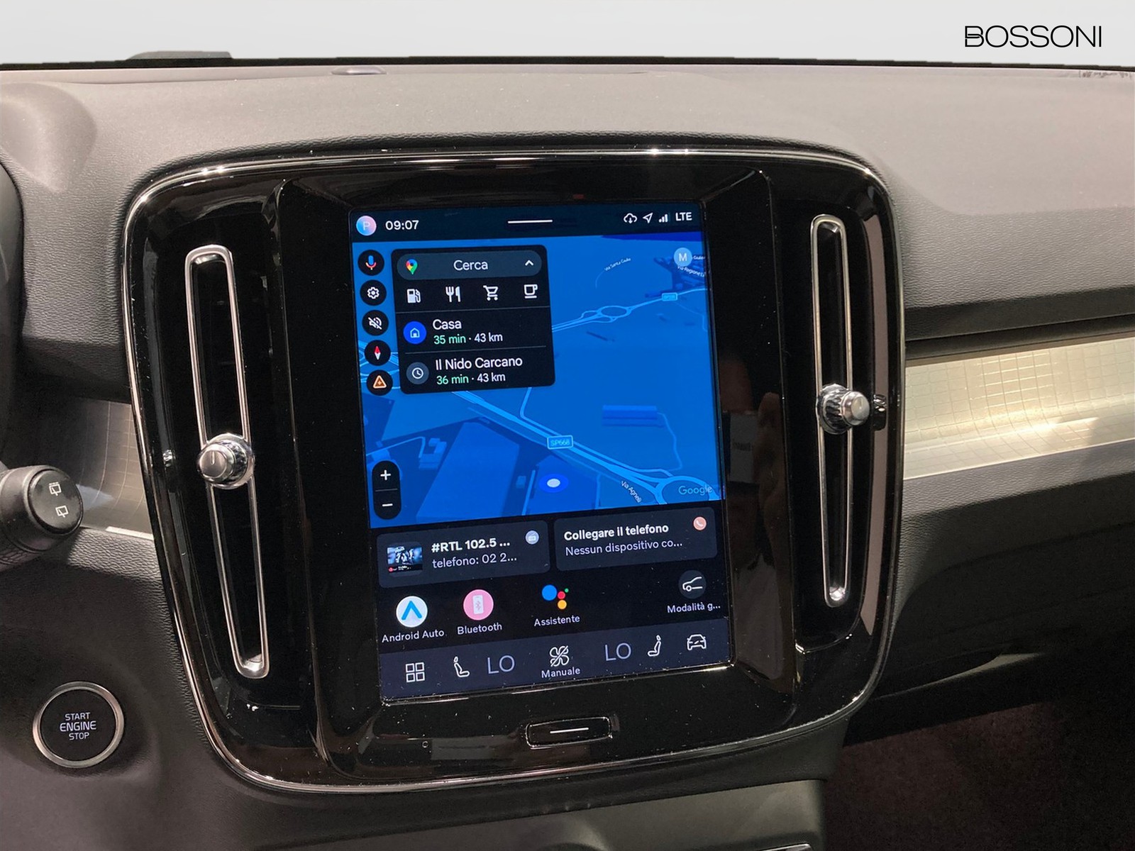 14 - Volvo XC40 2.0 b3 core automatico