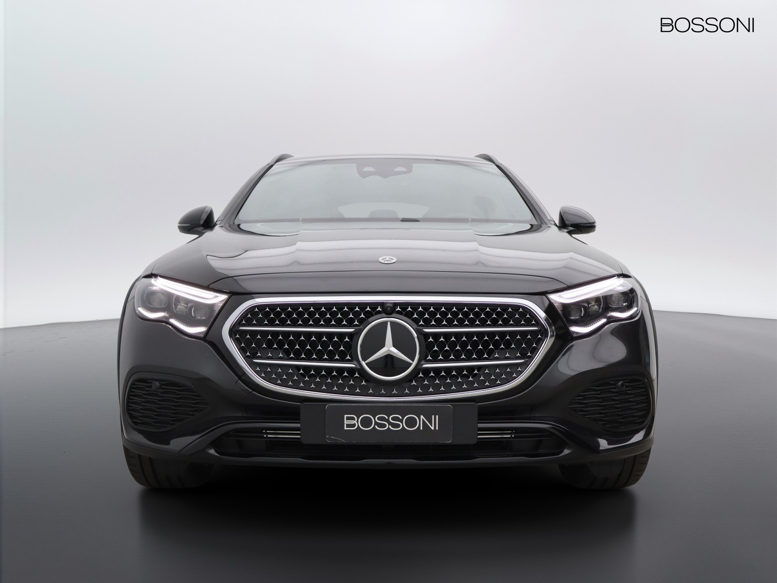 2 - Mercedes Classe E station wagon all-terrain 220 d advanced plus 4matic 9g-tronic