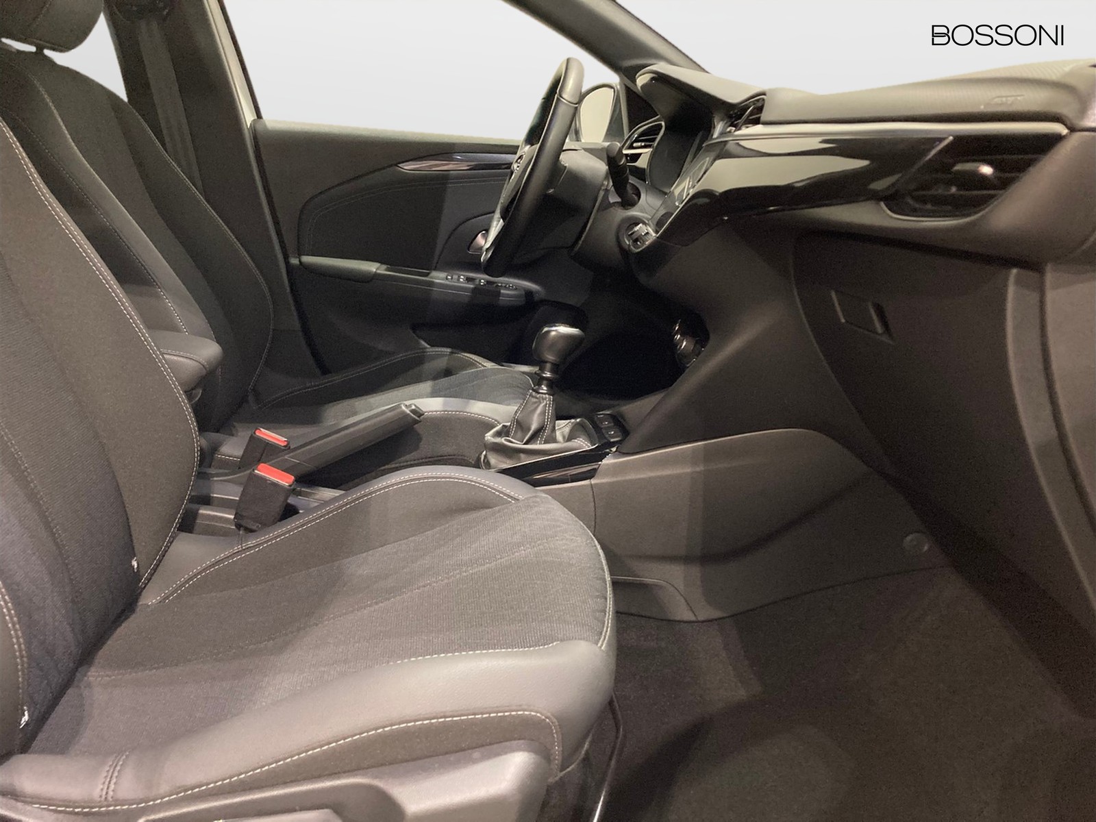8 - Opel Corsa 5 porte 1.2 100cv elegance s&s