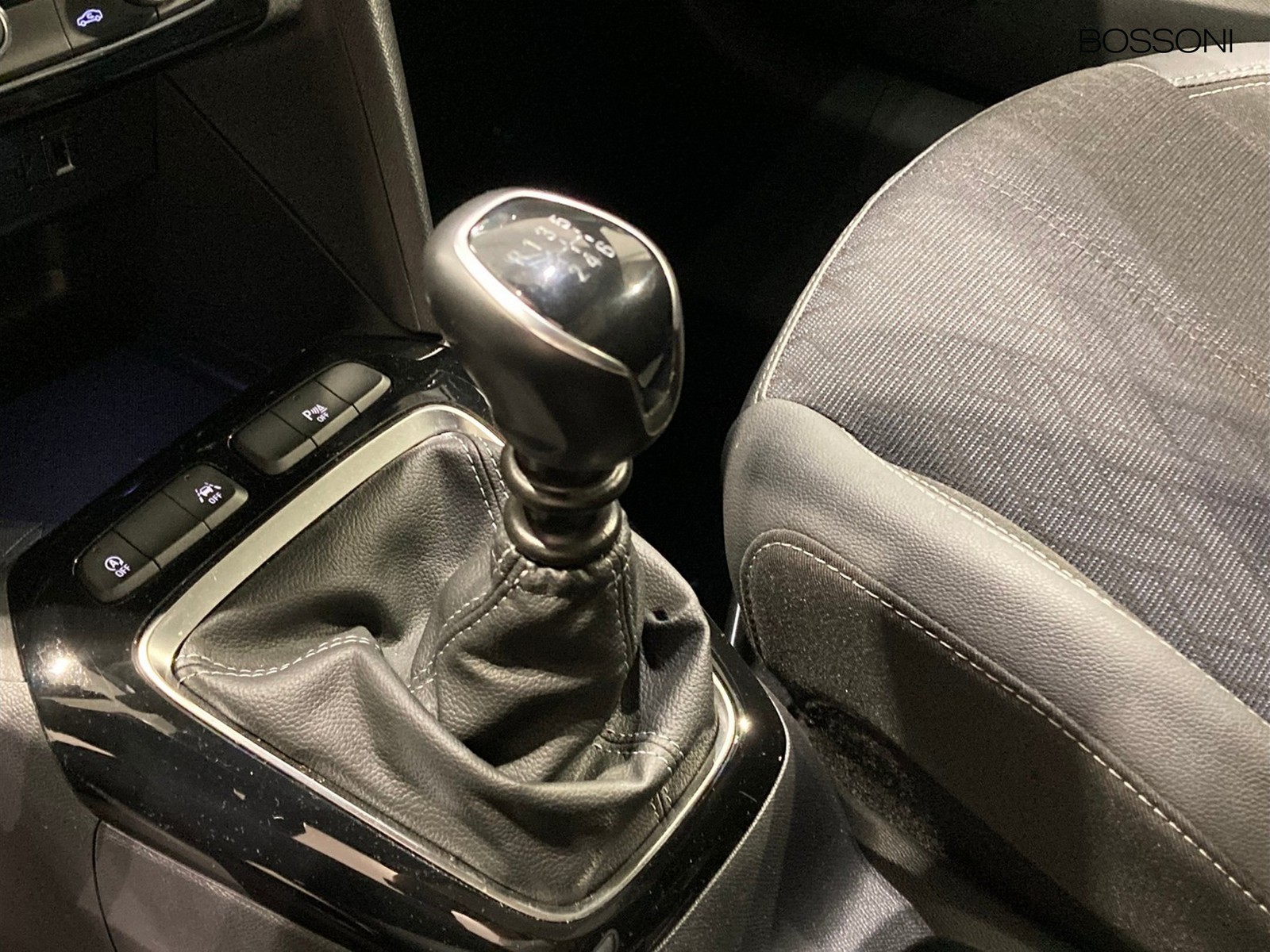15 - Opel Corsa 5 porte 1.2 100cv elegance s&s