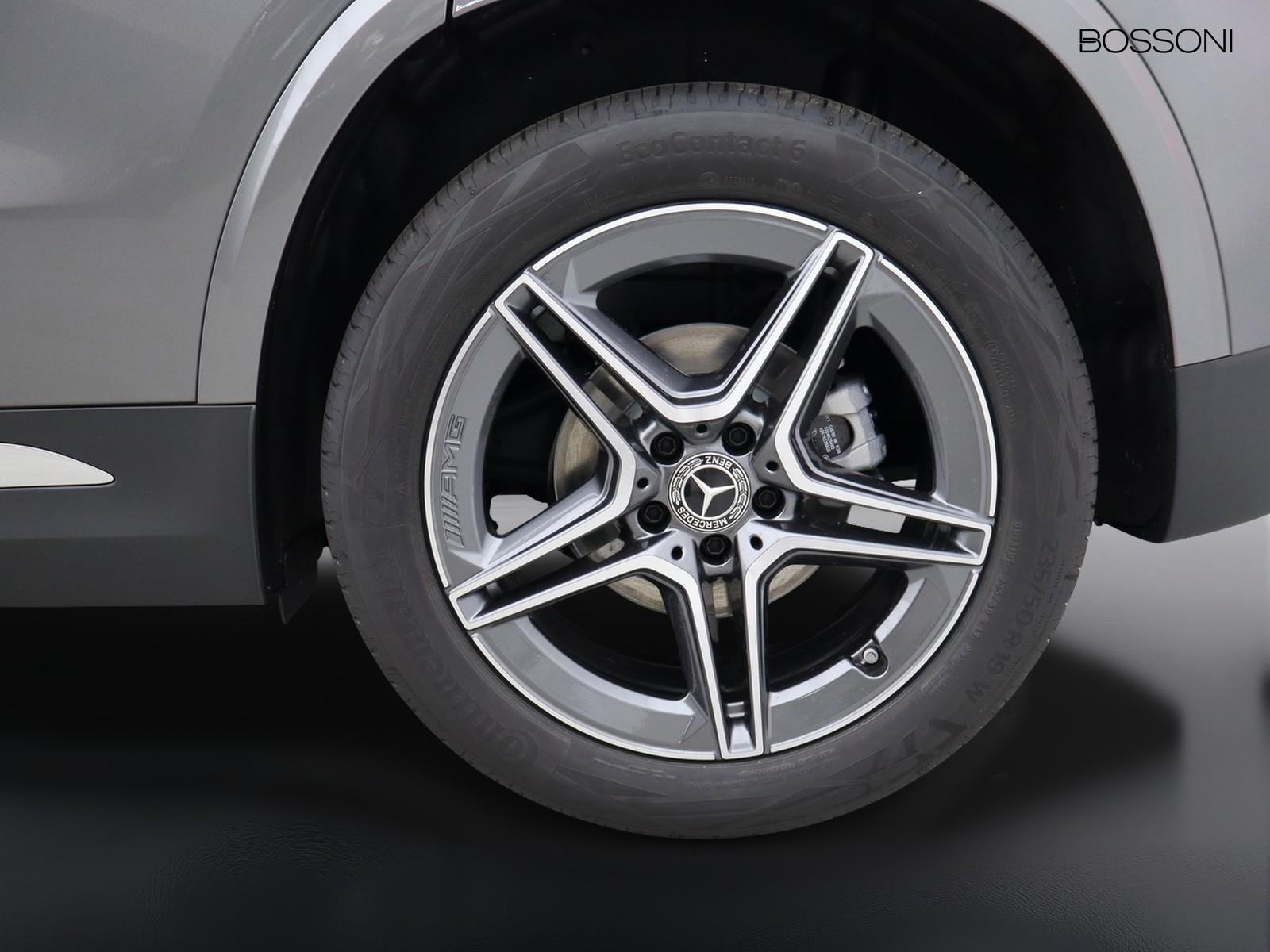 4 - Mercedes GLA 200 d amg line extra 8g-dct