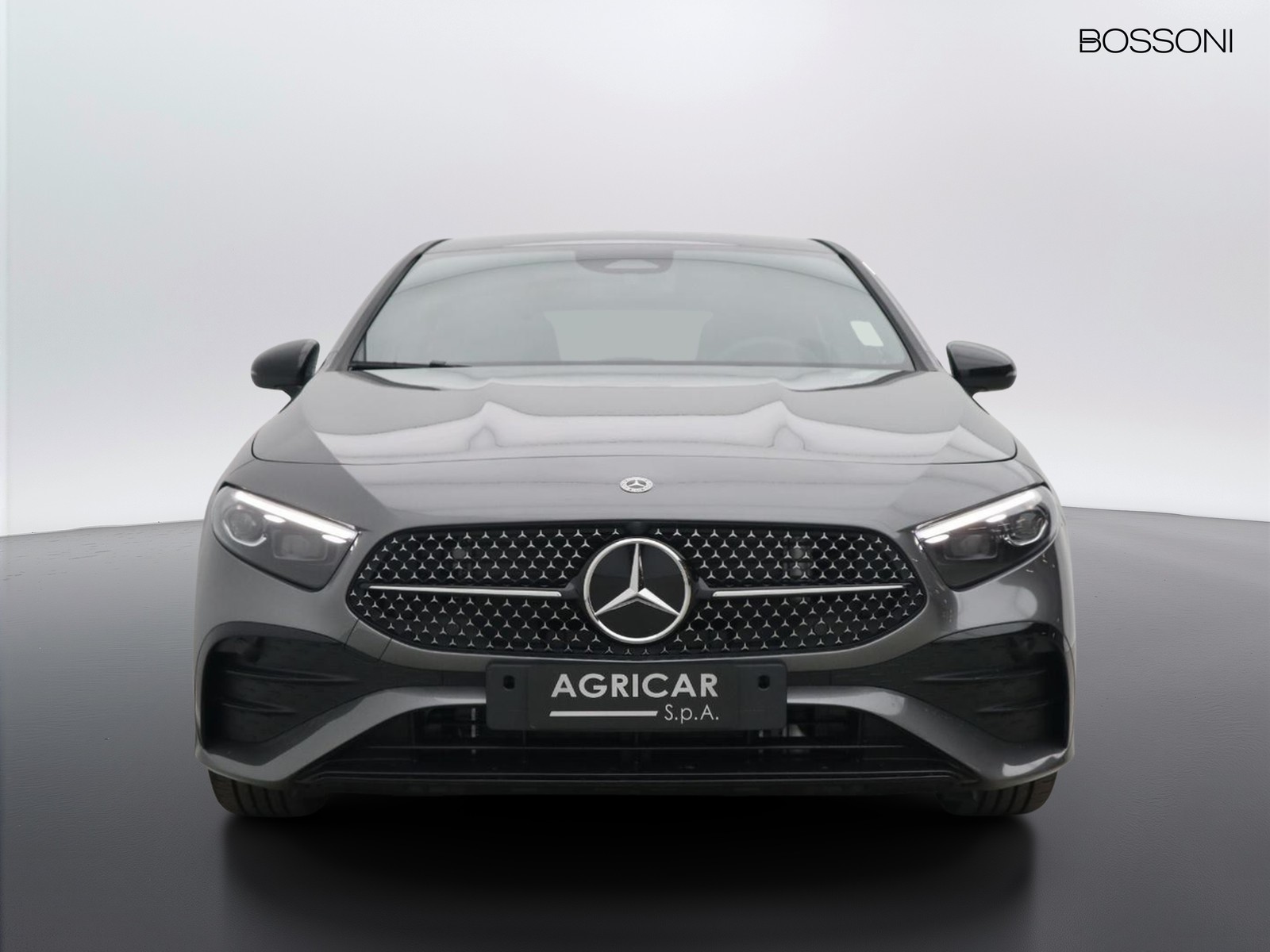 2 - Mercedes Classe A 200 amg line premium 7g-dct