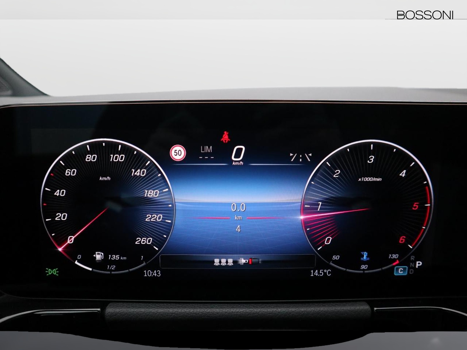 9 - Mercedes GLA 200 d amg line premium 8g-dct
