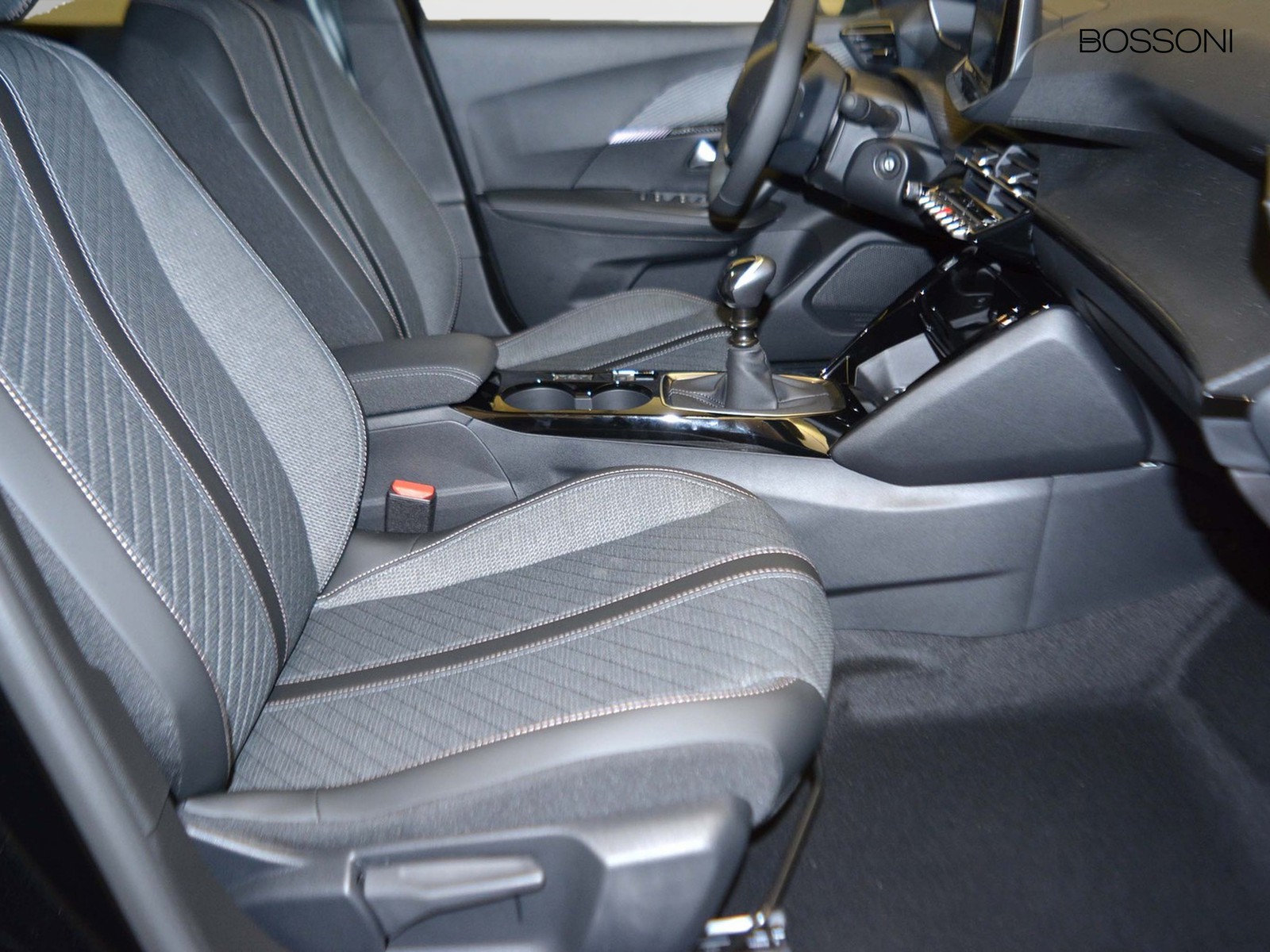 5 - Peugeot 2008 1.2 puretech 100cv allure s&s