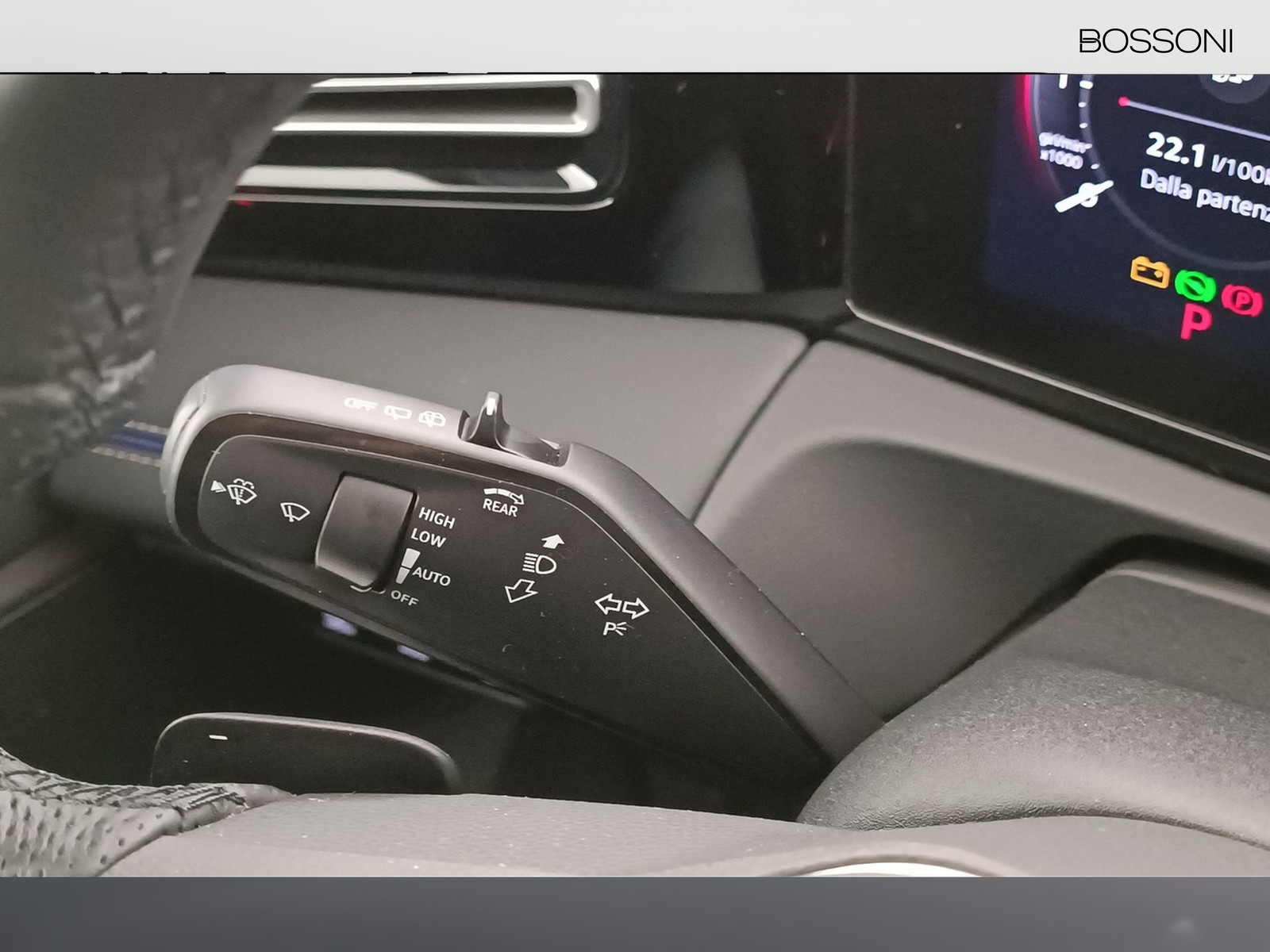 29 - Volkswagen Tiguan 2.0 tdi scr 150cv r-line dsg
