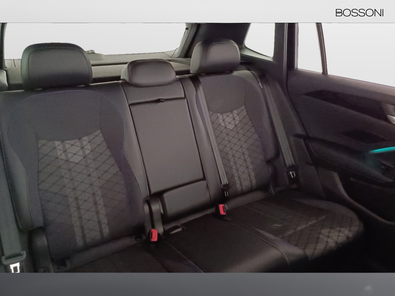 36 - Volkswagen Tiguan 2.0 tdi scr 150cv r-line dsg
