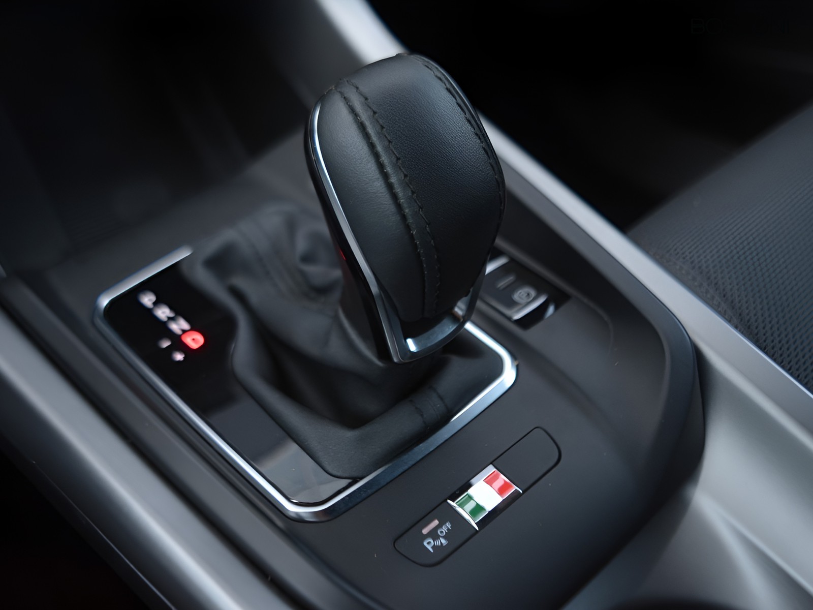 12 - Alfa Romeo Tonale 1.5 hybrid 160cv veloce tct7