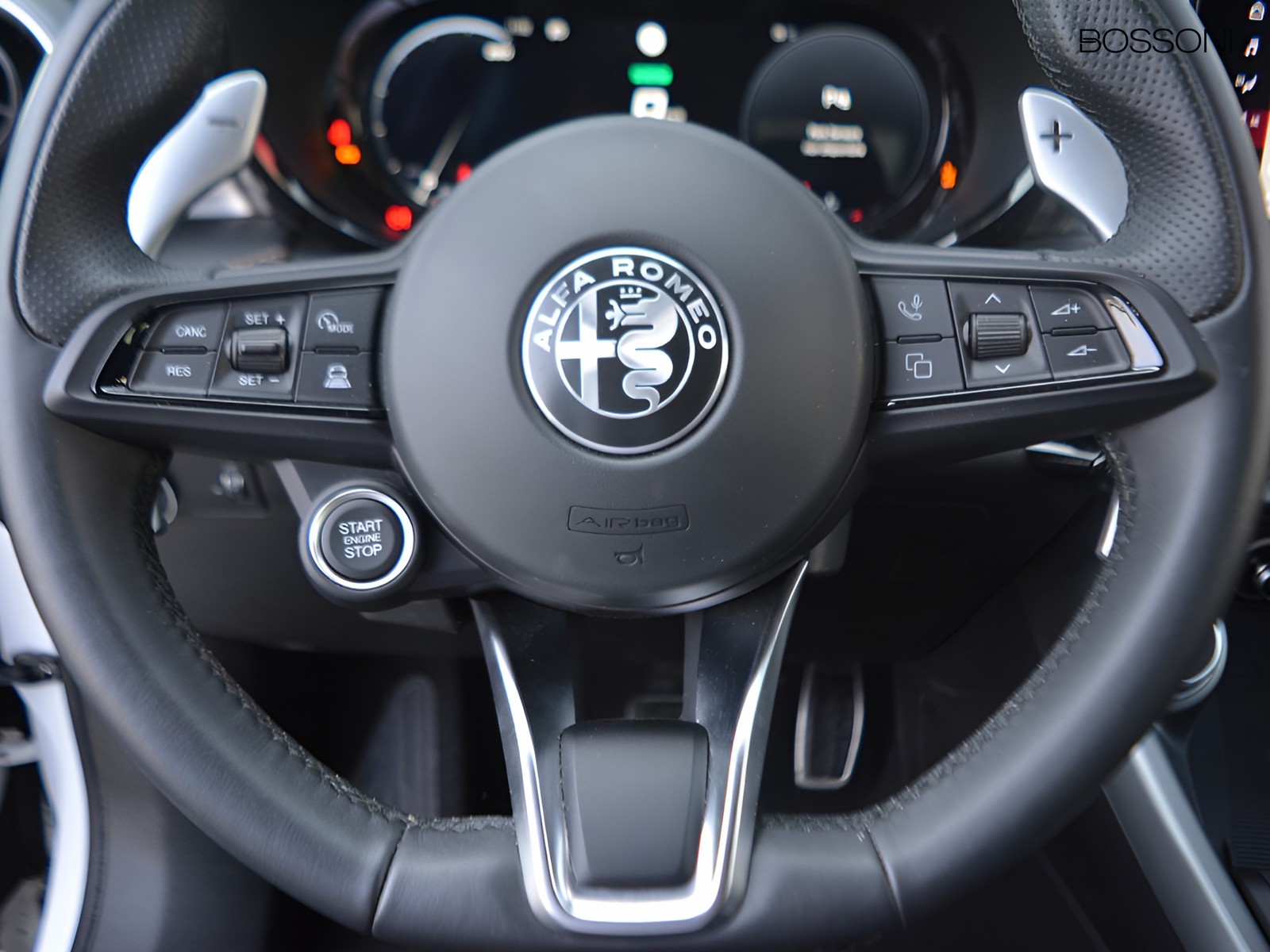 16 - Alfa Romeo Tonale 1.5 hybrid 160cv veloce tct7