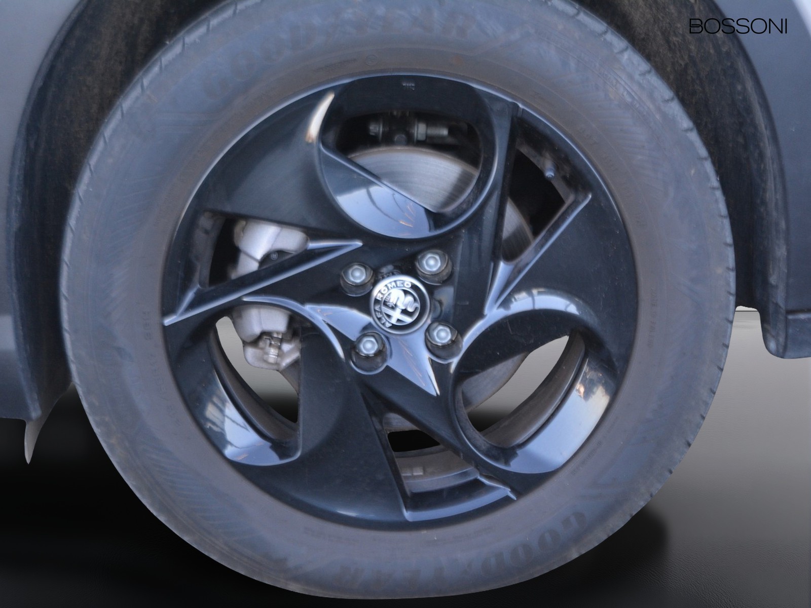 15 - Alfa Romeo Junior 1.2 hybrid 145cv ibrida edct6