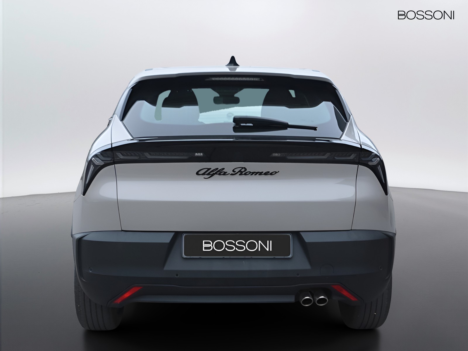 4 - Alfa Romeo Junior 1.2 hybrid 145cv ibrida edct6