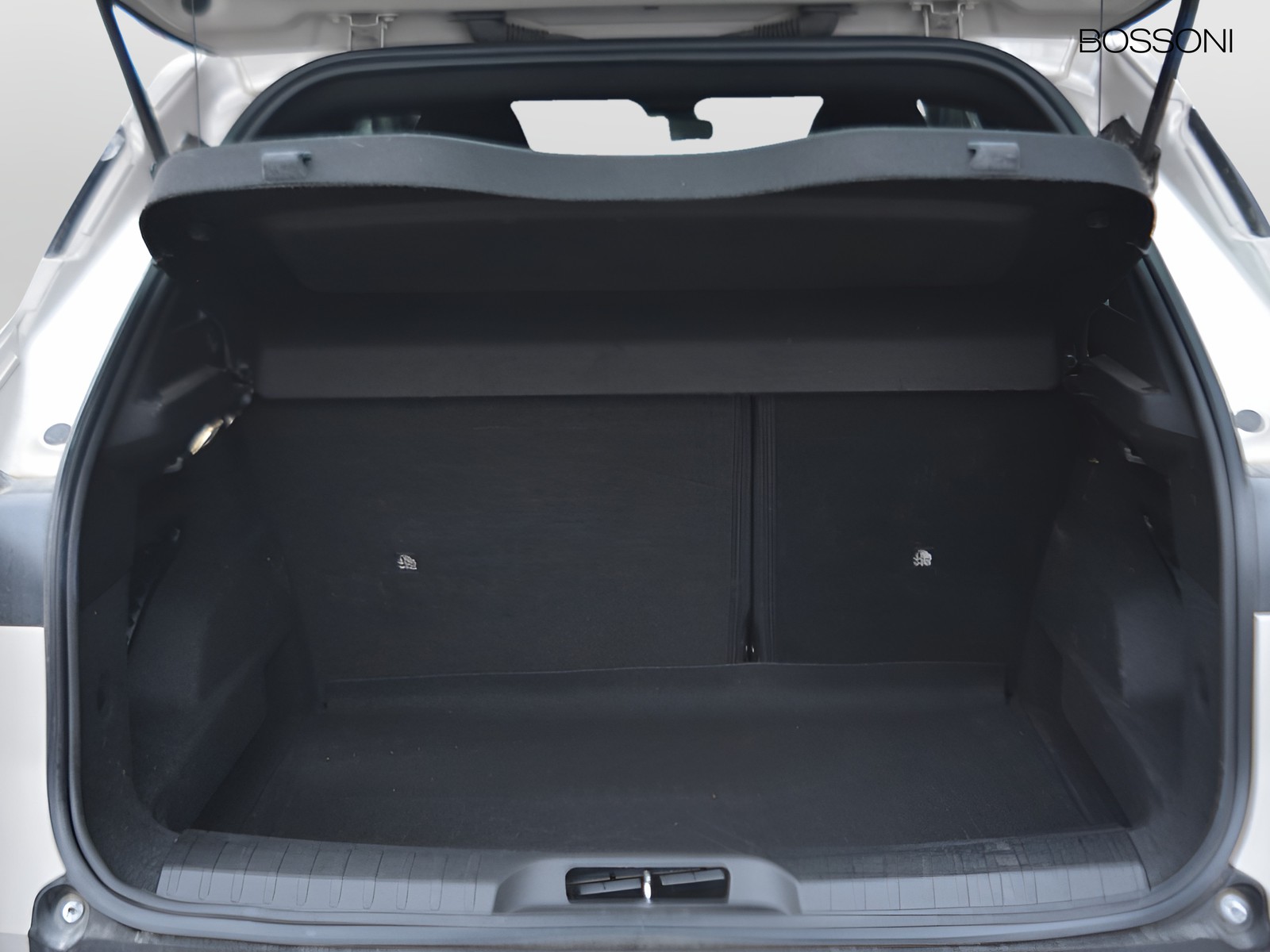 14 - Alfa Romeo Junior 1.2 hybrid 145cv ibrida edct6