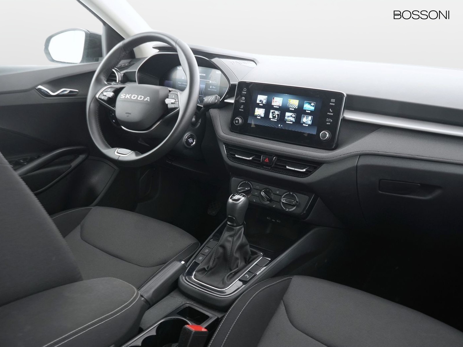 6 - Skoda Fabia 1.0 mpi 80cv 130 edition